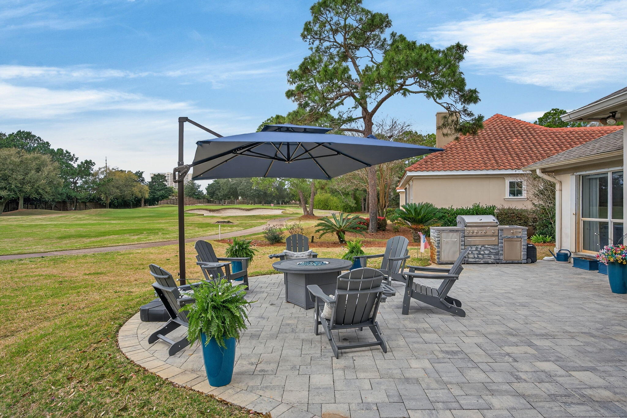 GOLF VIEW - Residential