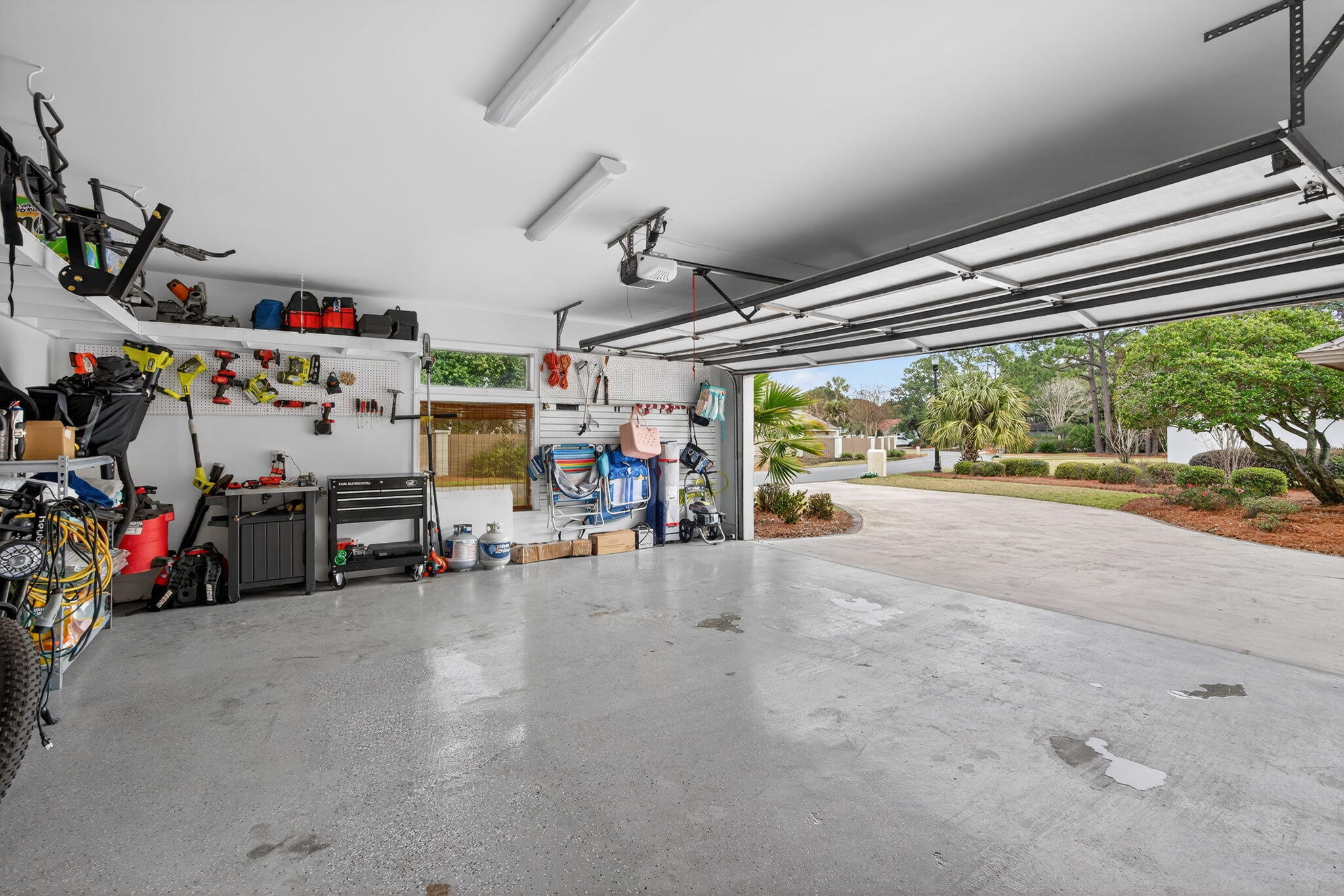 GOLF VIEW - Residential