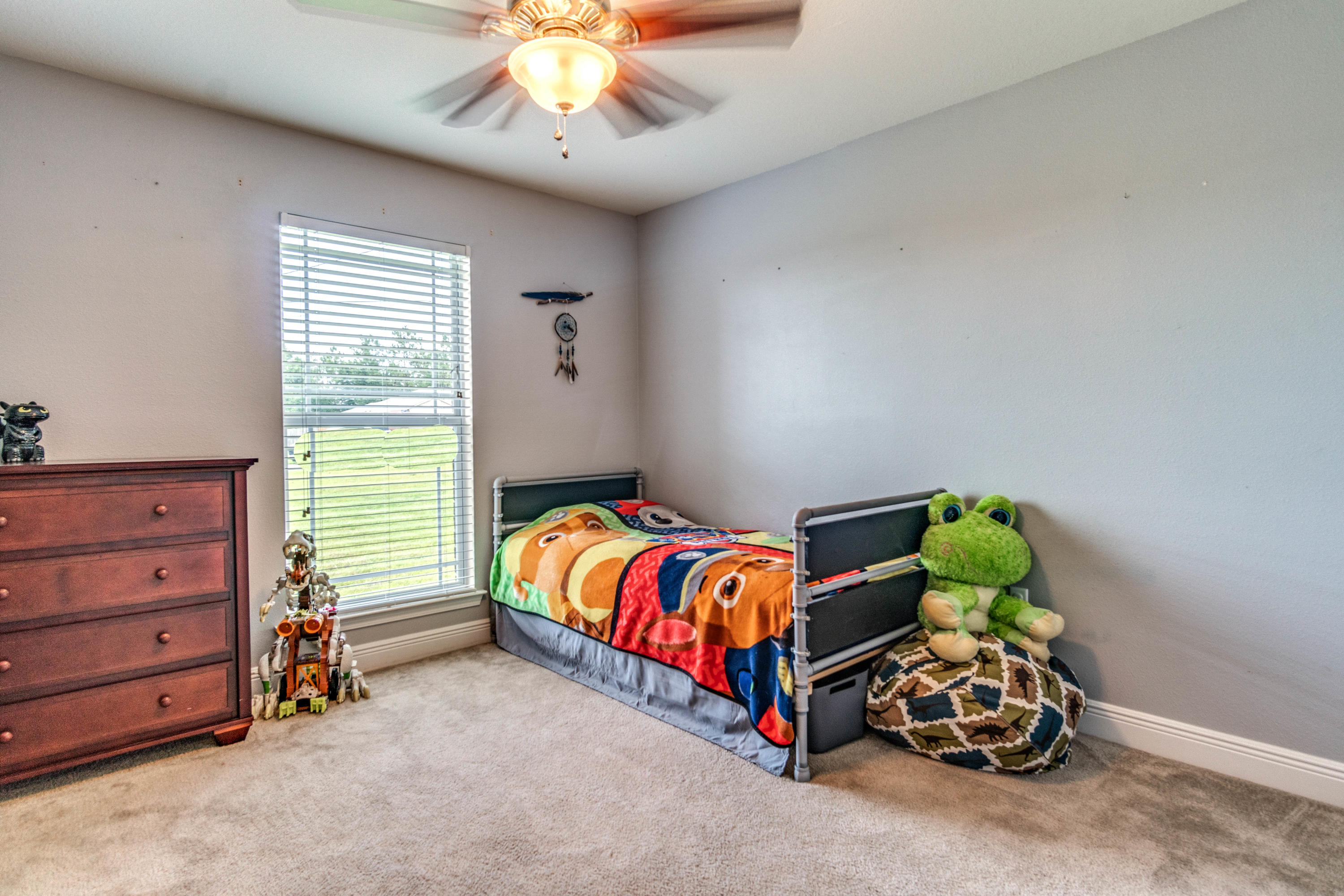 SILVER SPRINGS EST - Residential