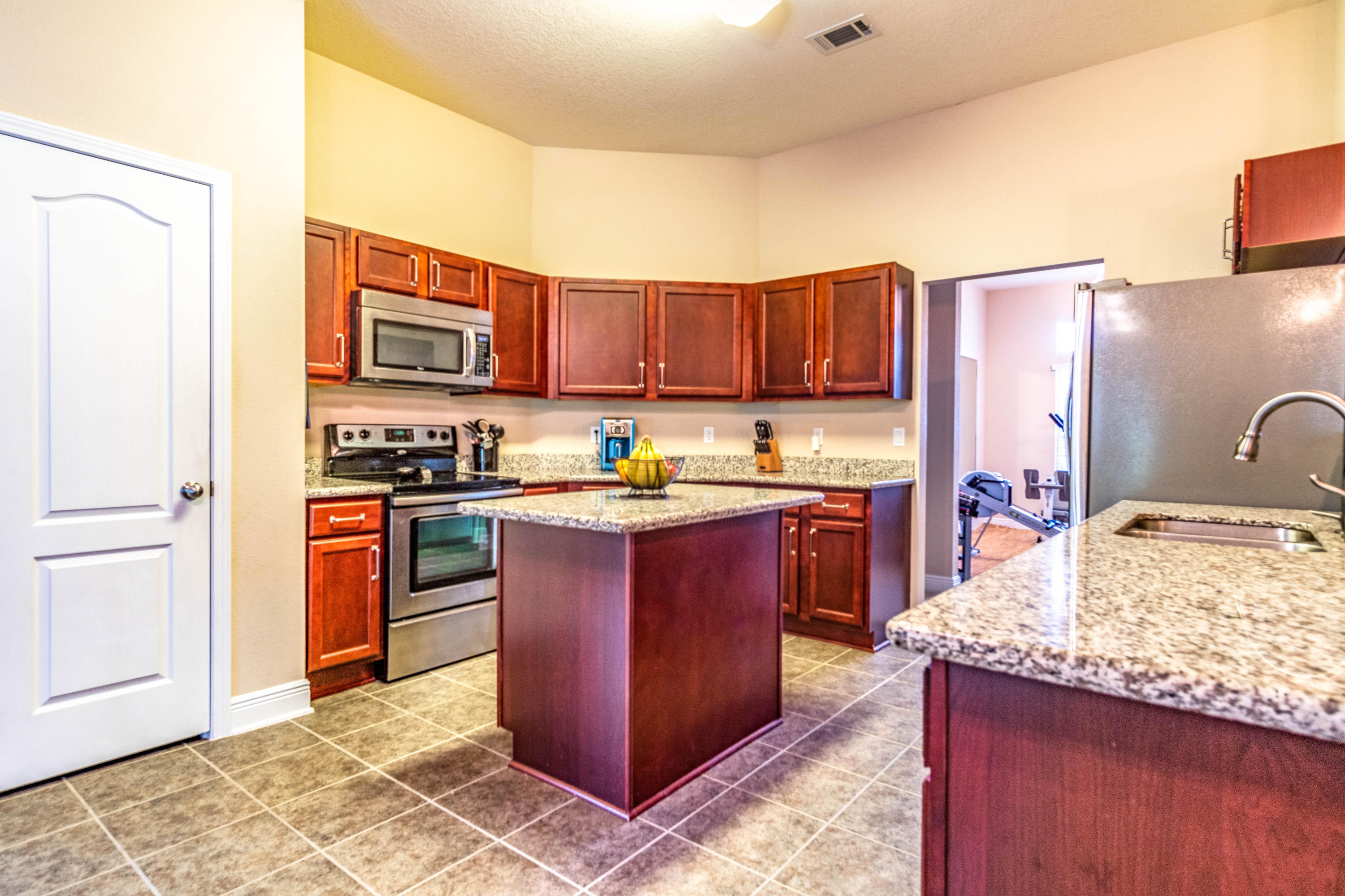 SILVER SPRINGS EST - Residential