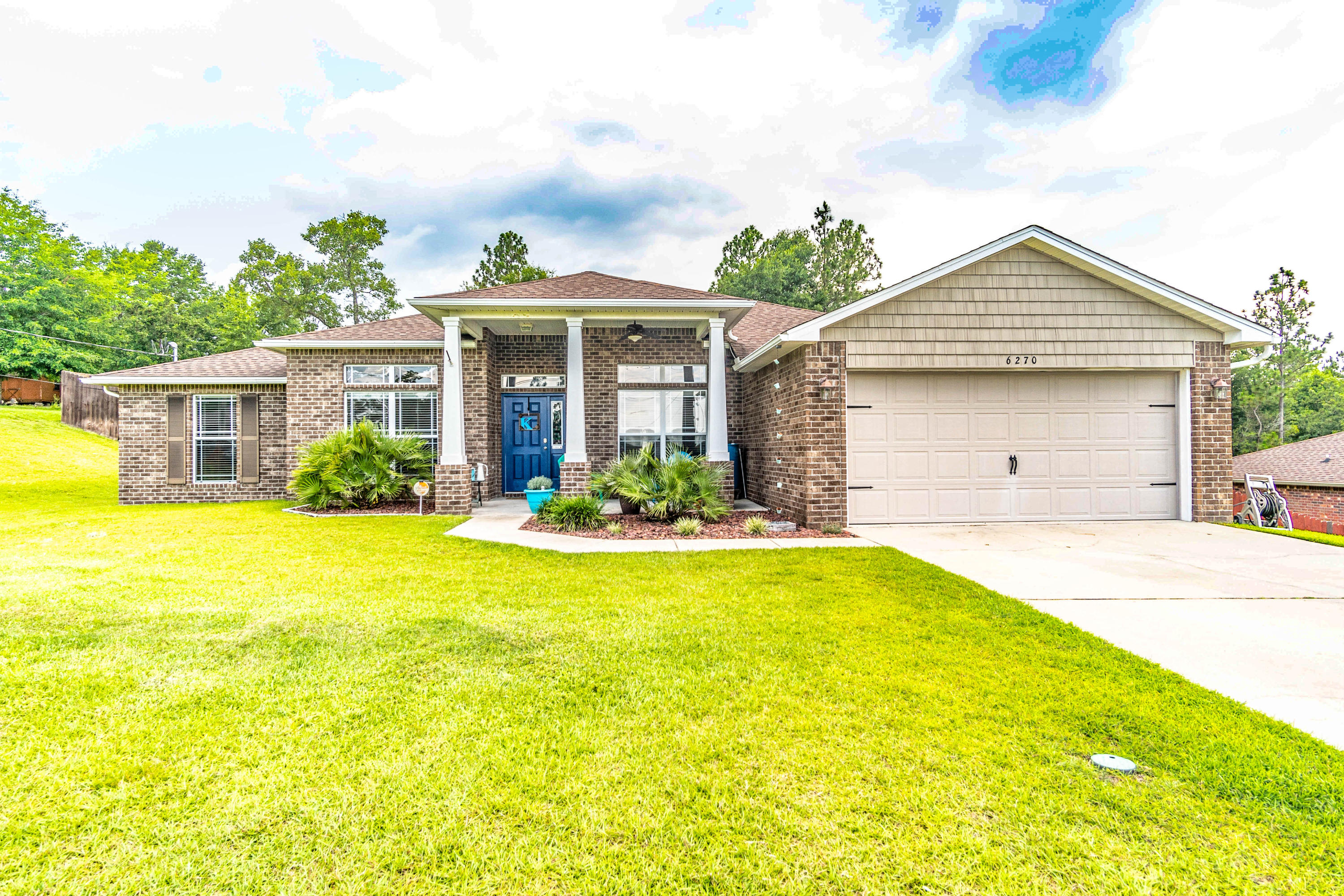 SILVER SPRINGS EST - Residential