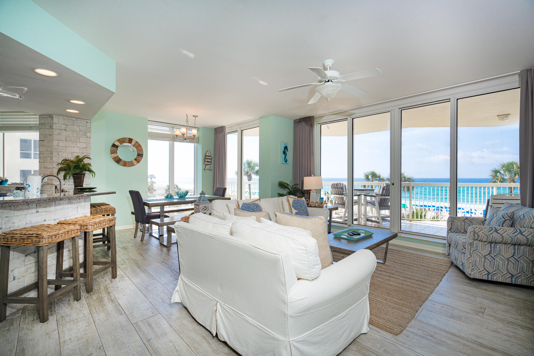 SILVER BEACH TOWERS - Residential