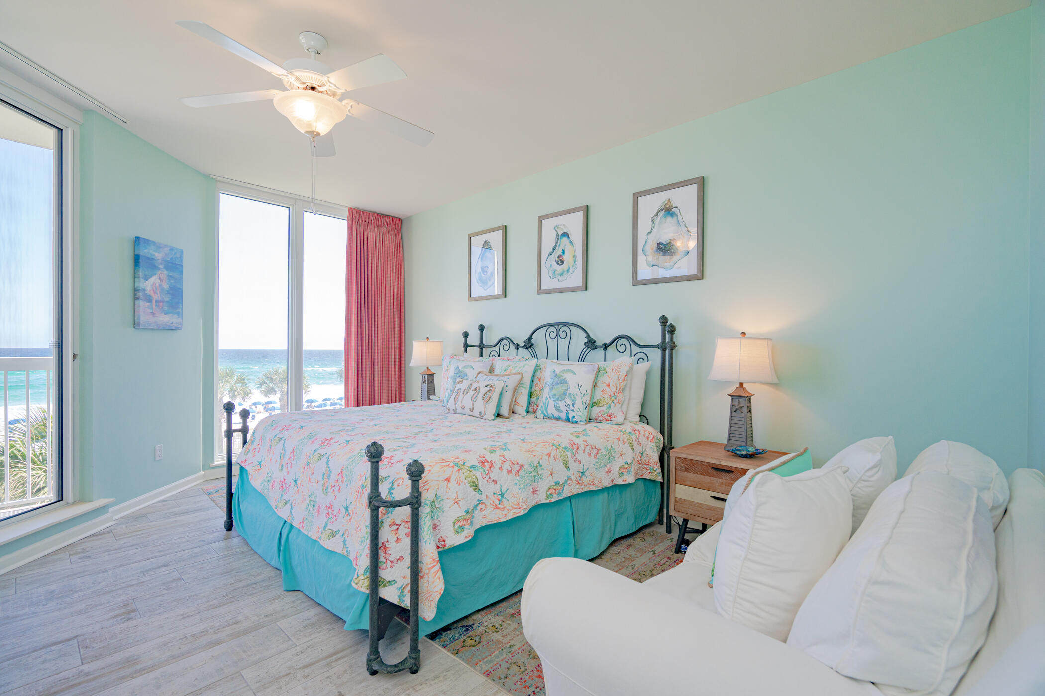 SILVER BEACH TOWERS - Residential