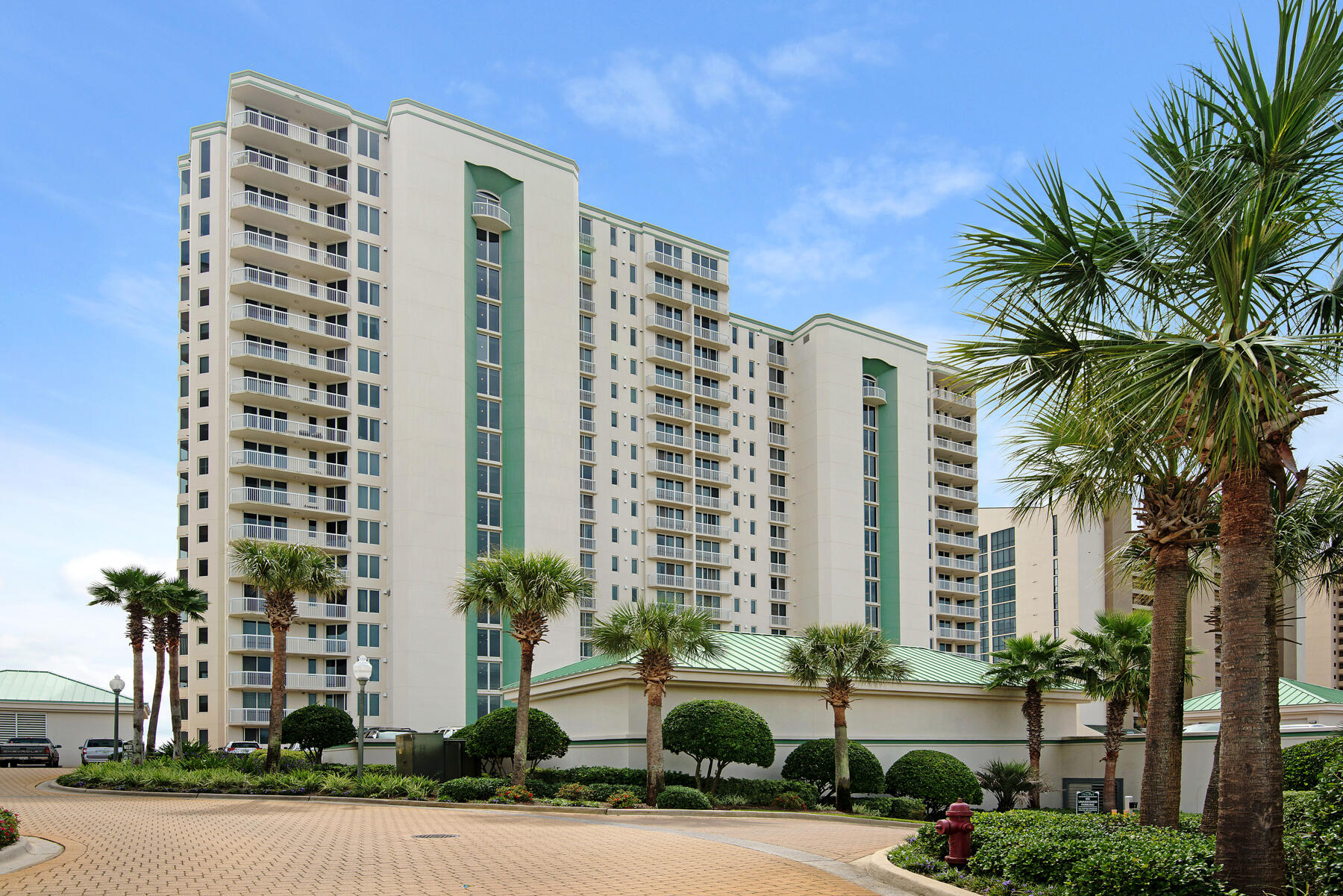 SILVER BEACH TOWERS - Residential
