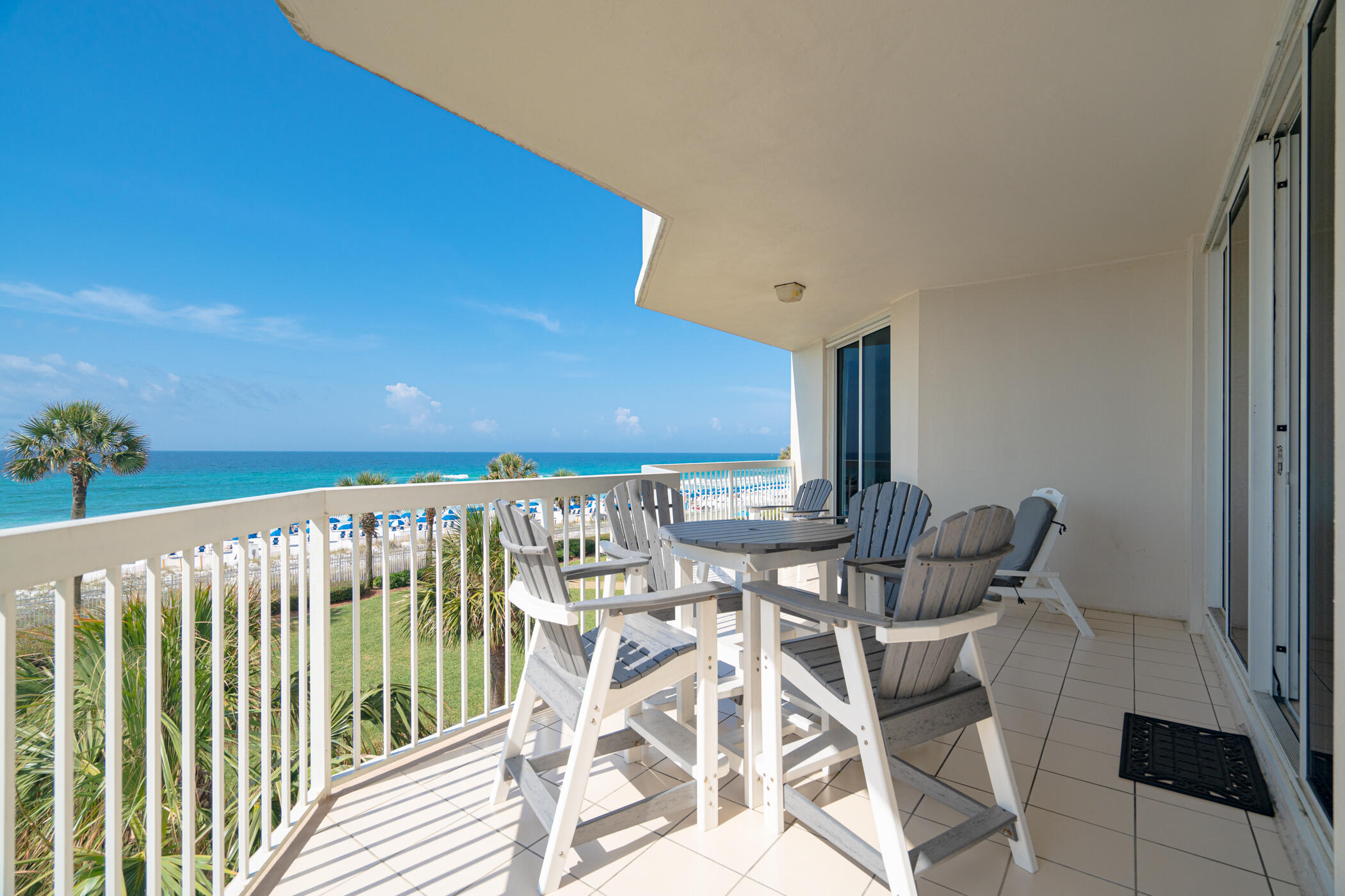 SILVER BEACH TOWERS - Residential