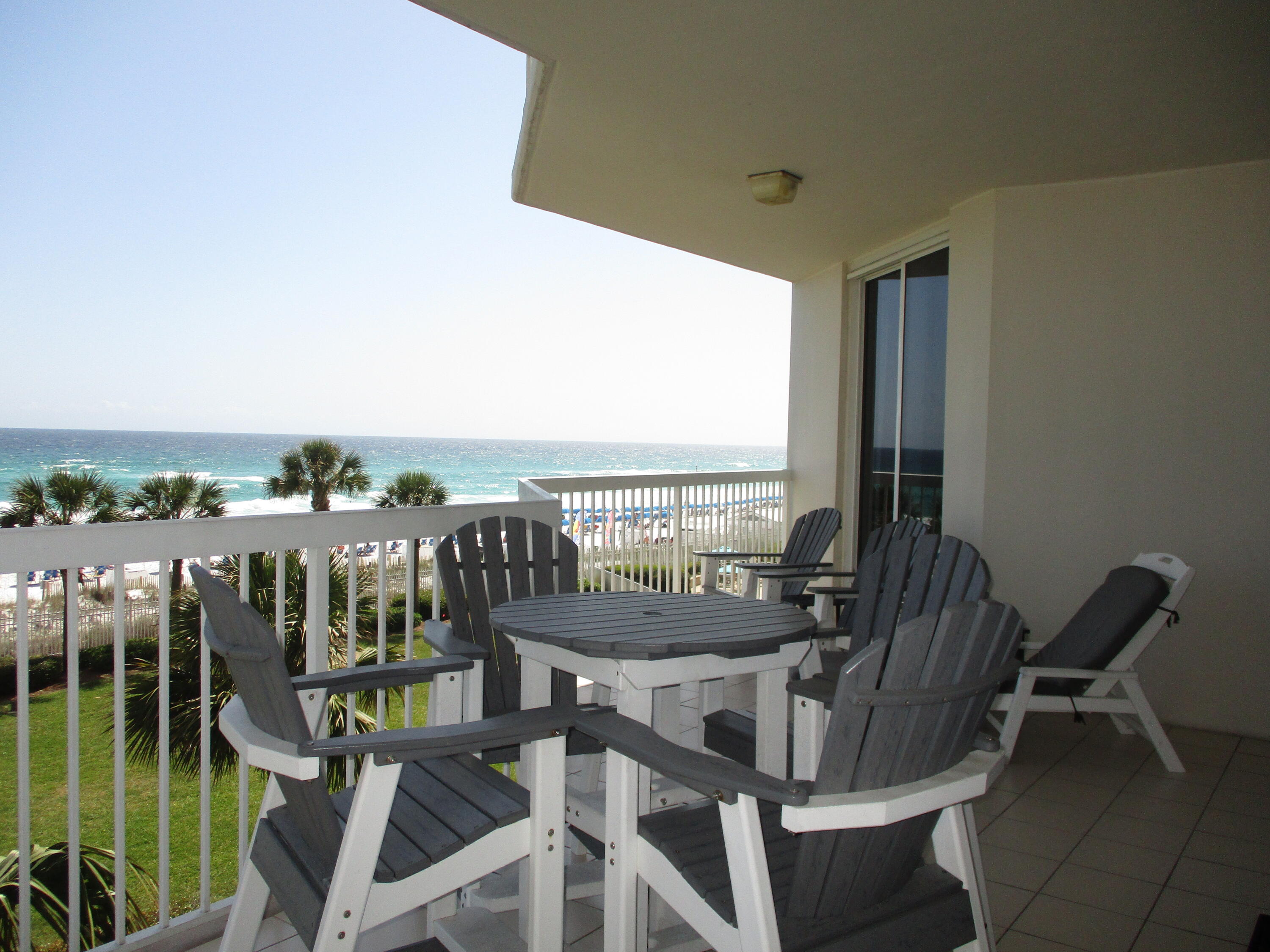 SILVER BEACH TOWERS - Residential