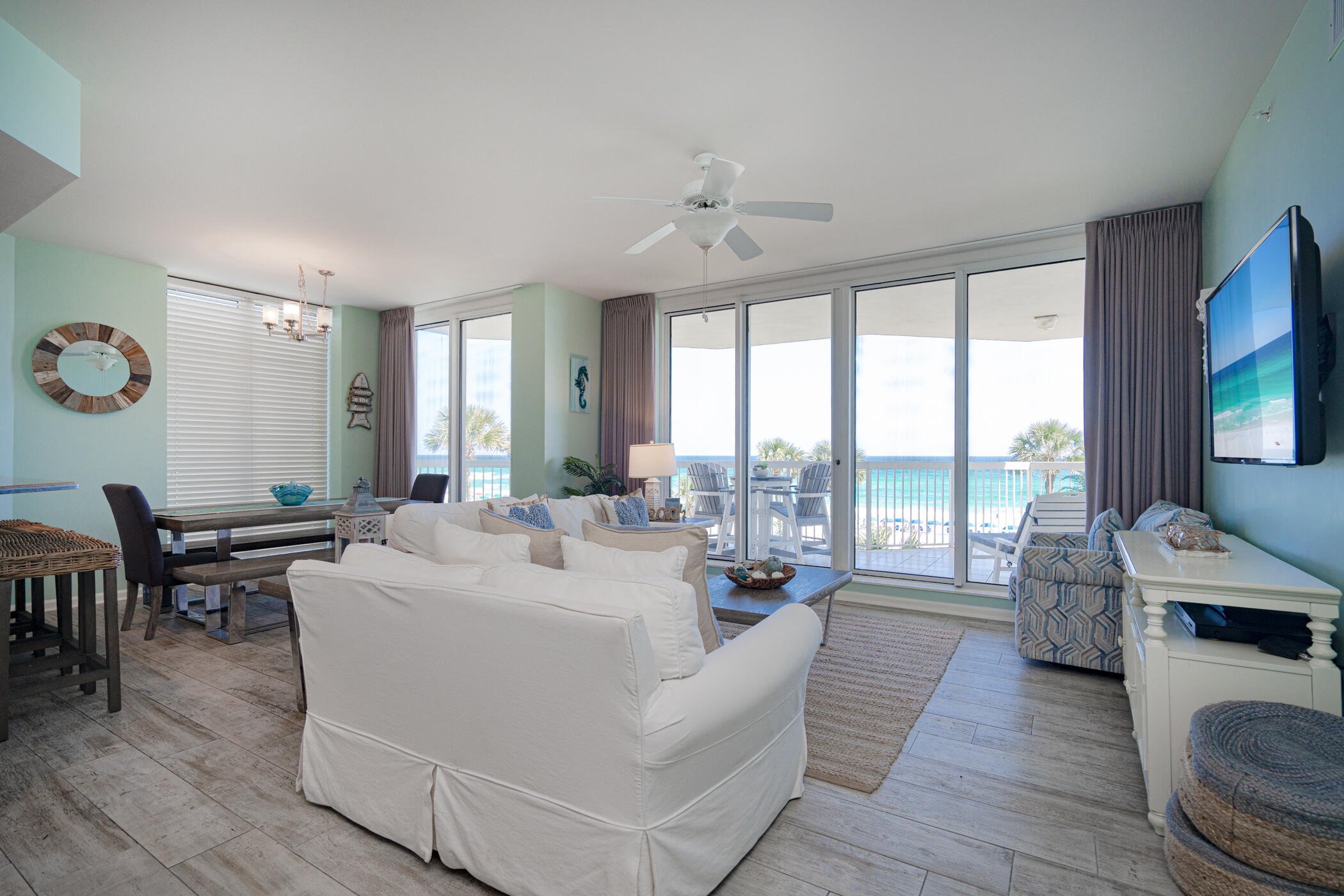 SILVER BEACH TOWERS - Residential