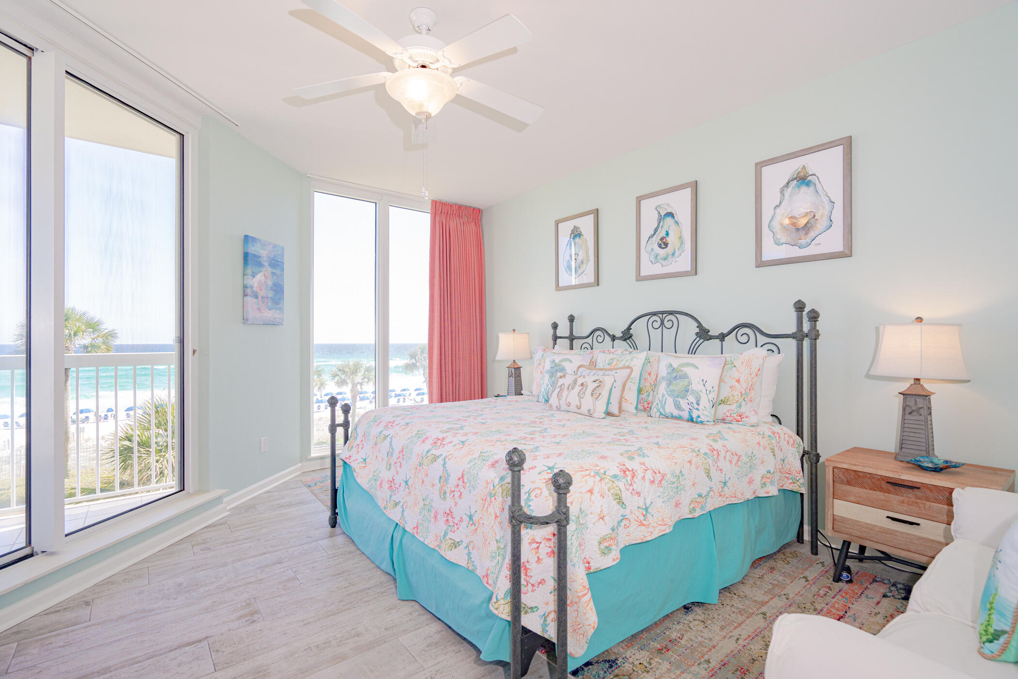 SILVER BEACH TOWERS - Residential