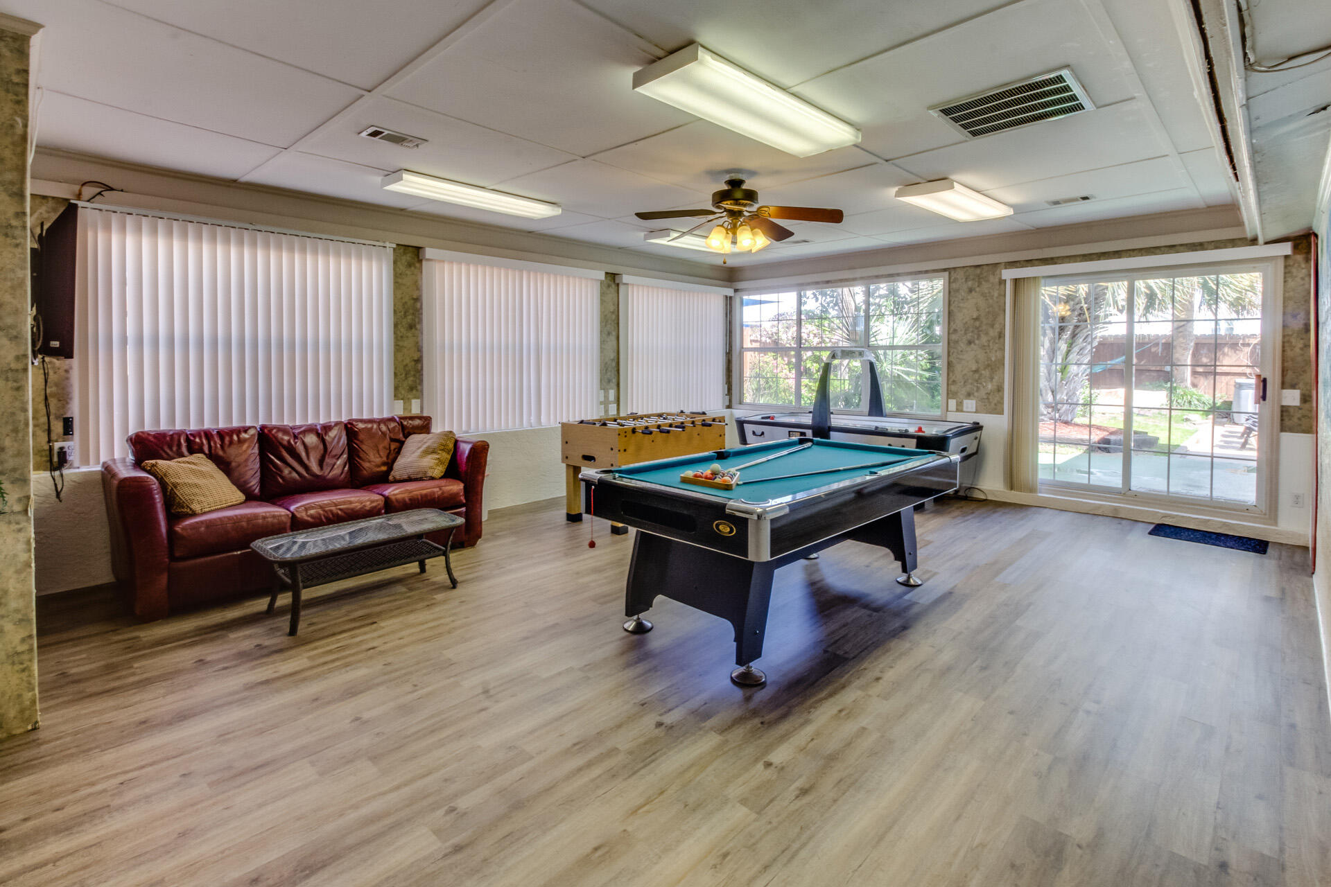 EL CENTRO BEACH - Residential
