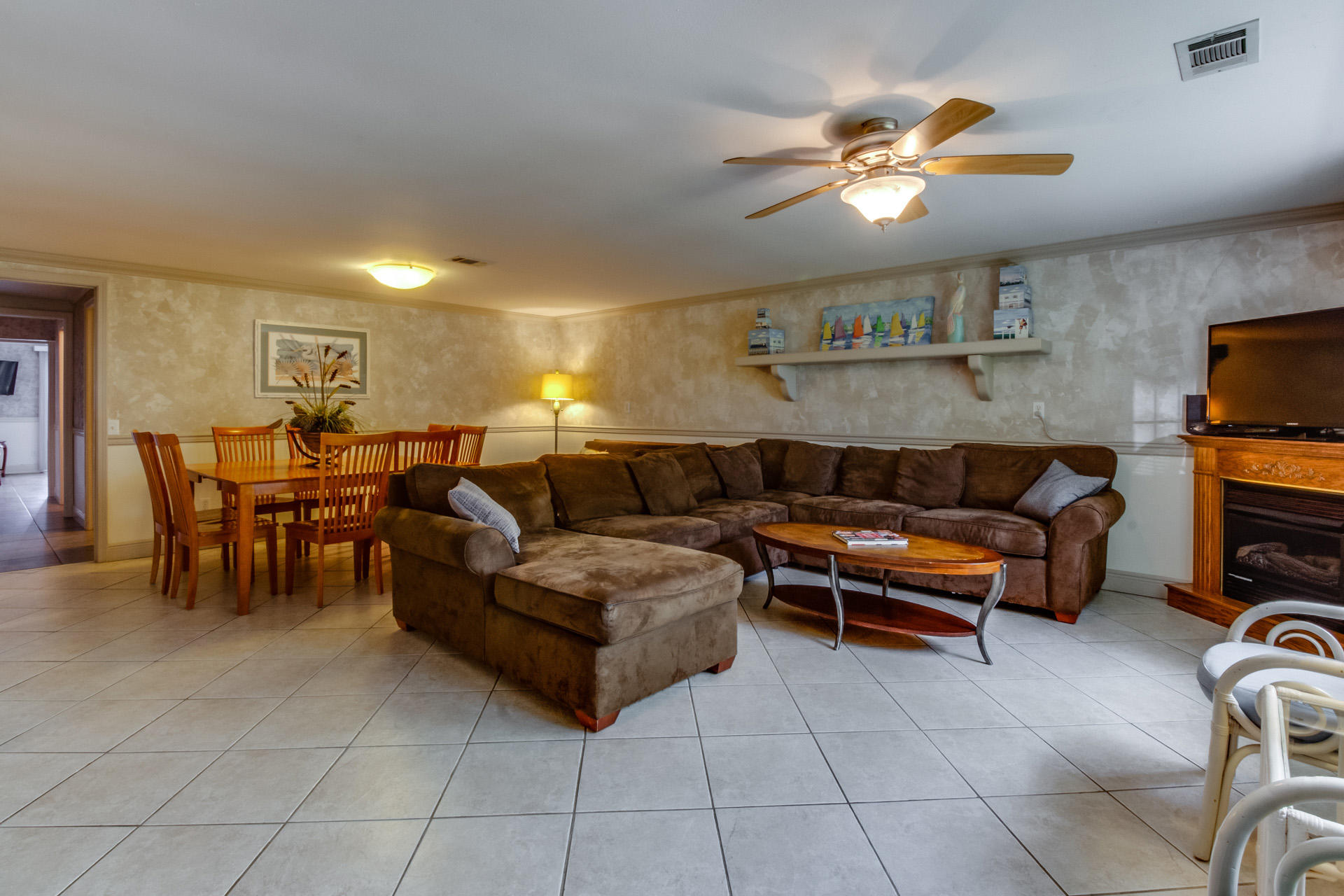 EL CENTRO BEACH - Residential