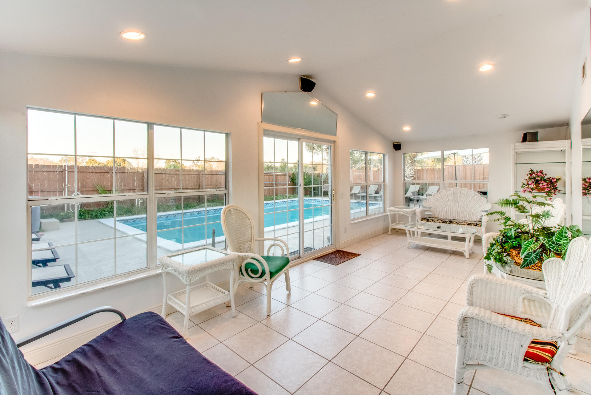 EL CENTRO BEACH - Residential
