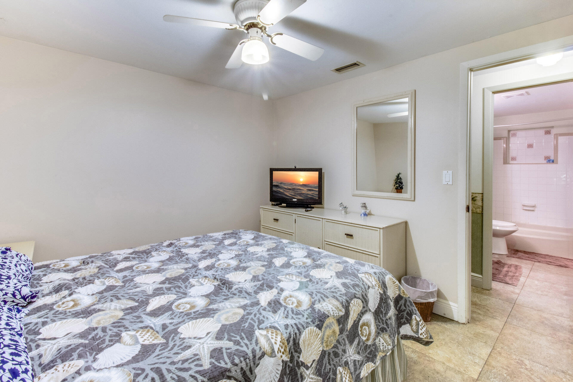 EL CENTRO BEACH - Residential