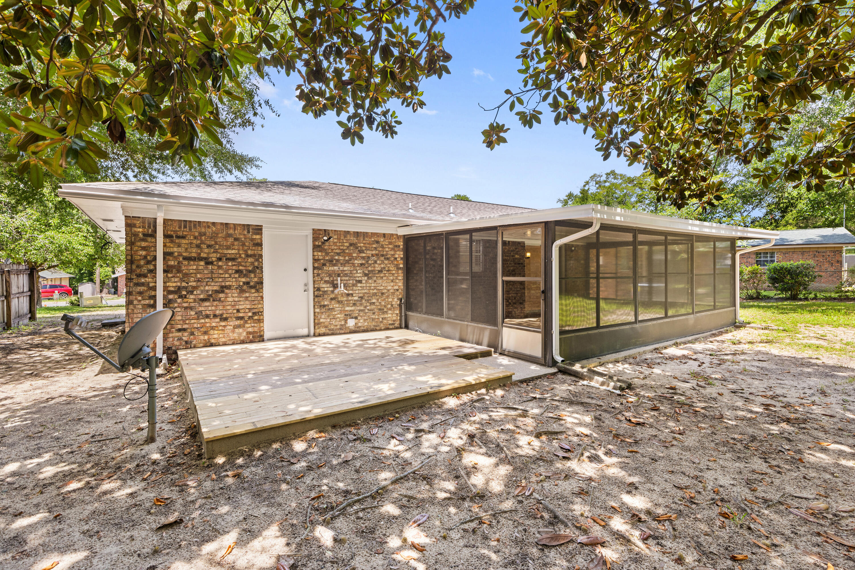 EDGEWATER VILLAGE NORTH - Residential