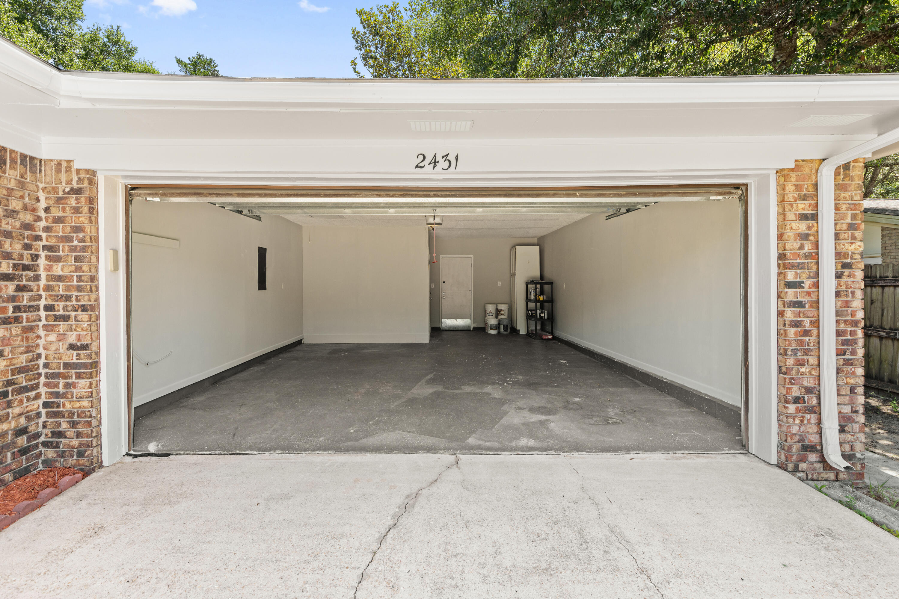 EDGEWATER VILLAGE NORTH - Residential