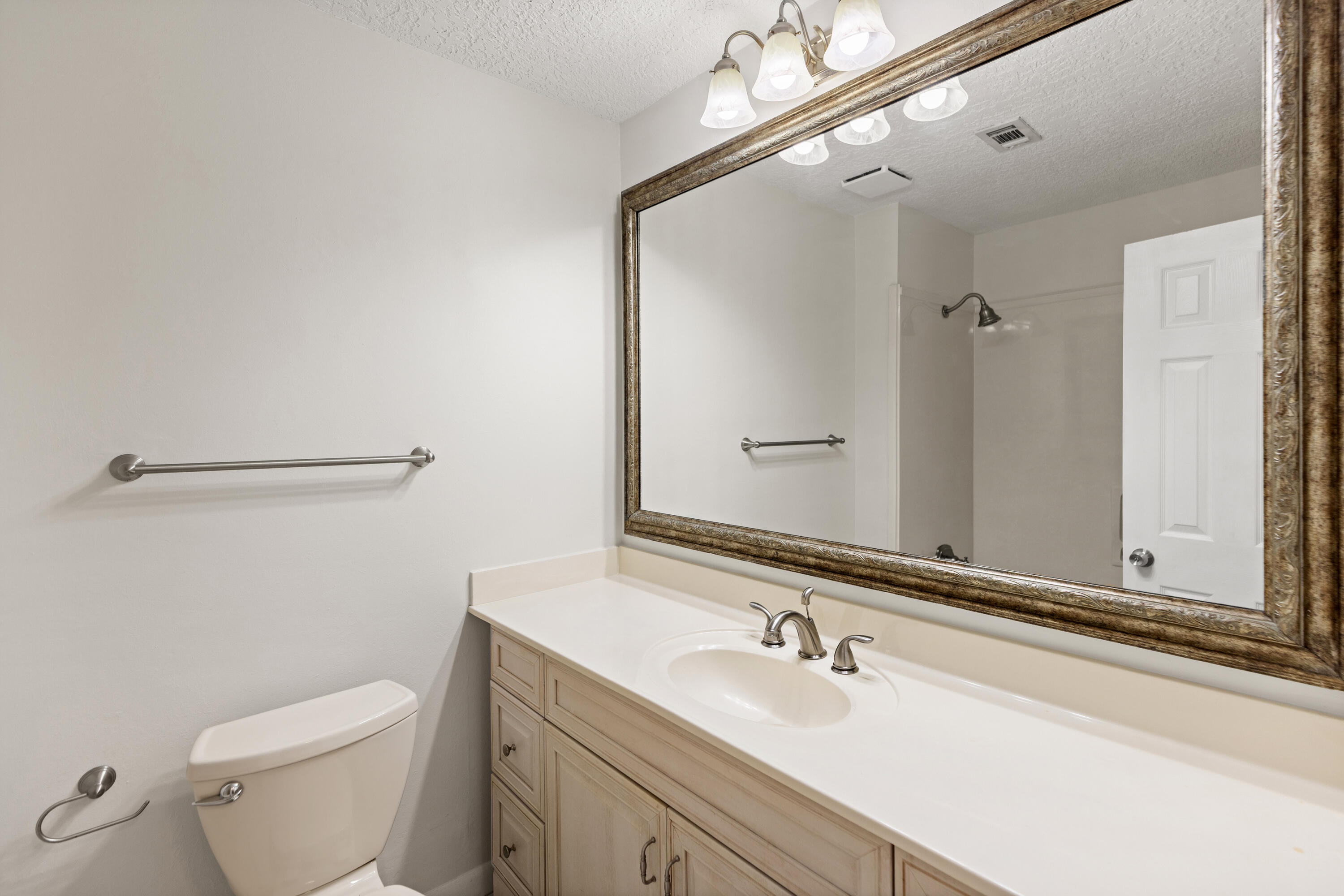 EDGEWATER VILLAGE NORTH - Residential