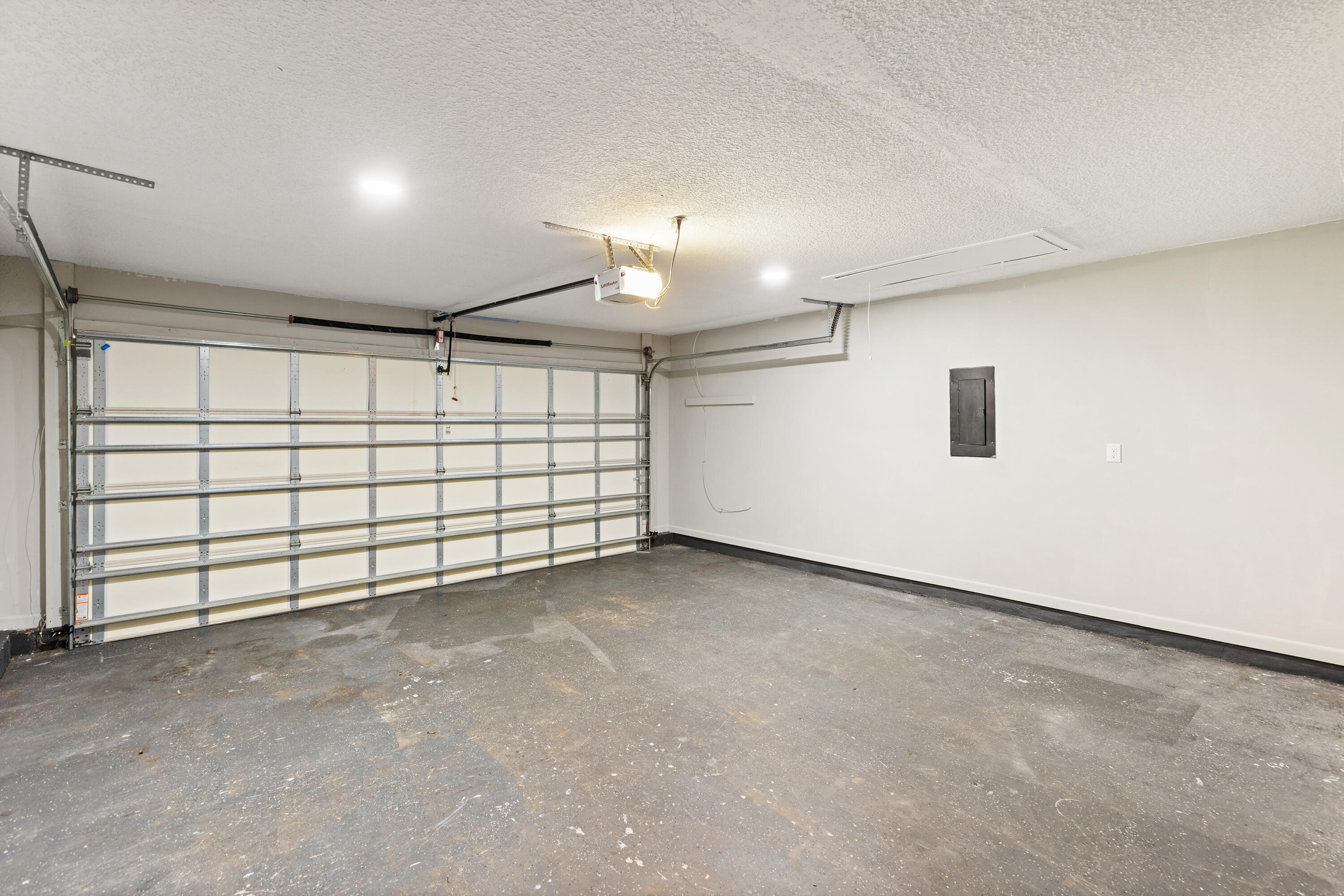 EDGEWATER VILLAGE NORTH - Residential