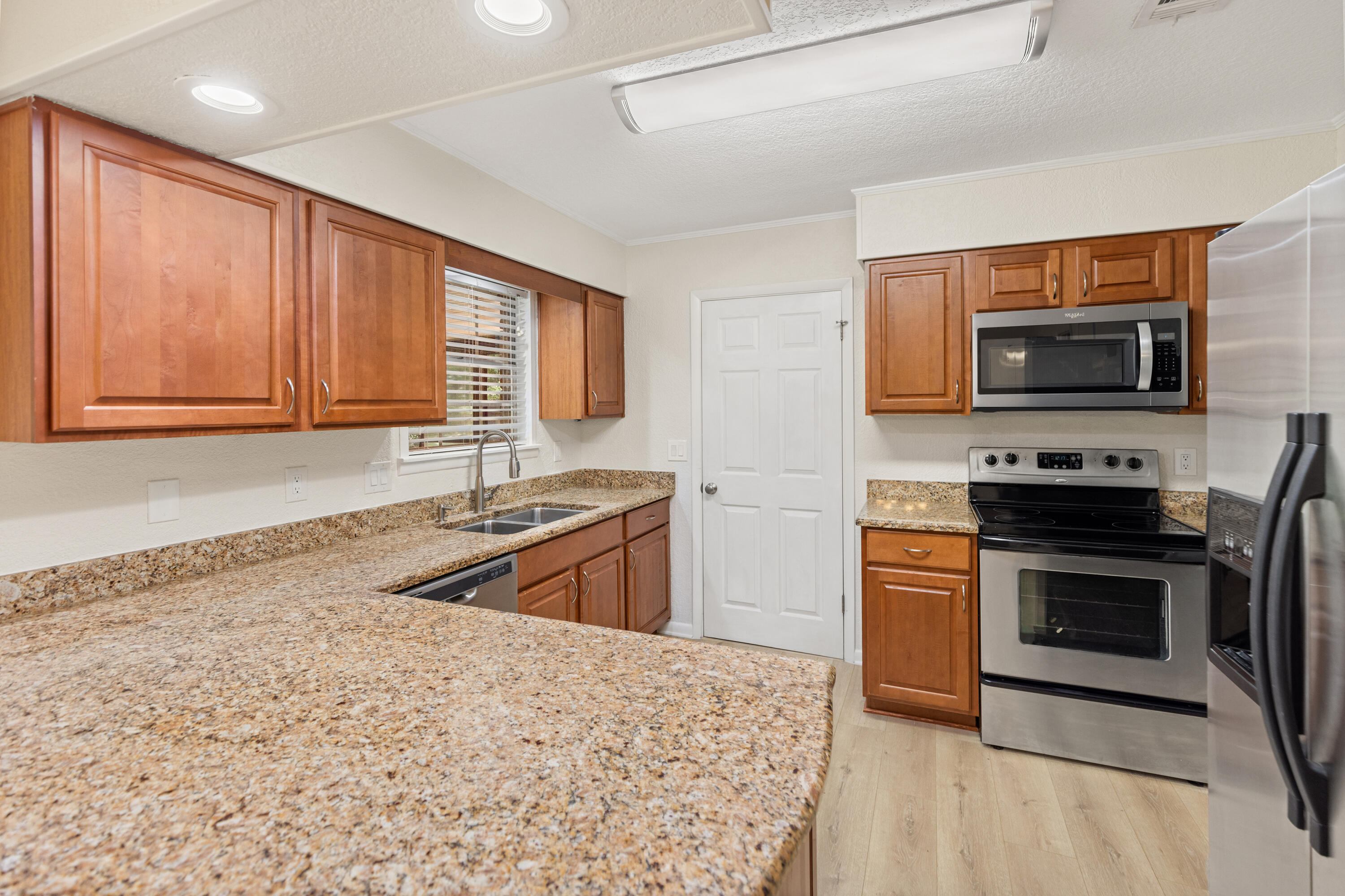 EDGEWATER VILLAGE NORTH - Residential
