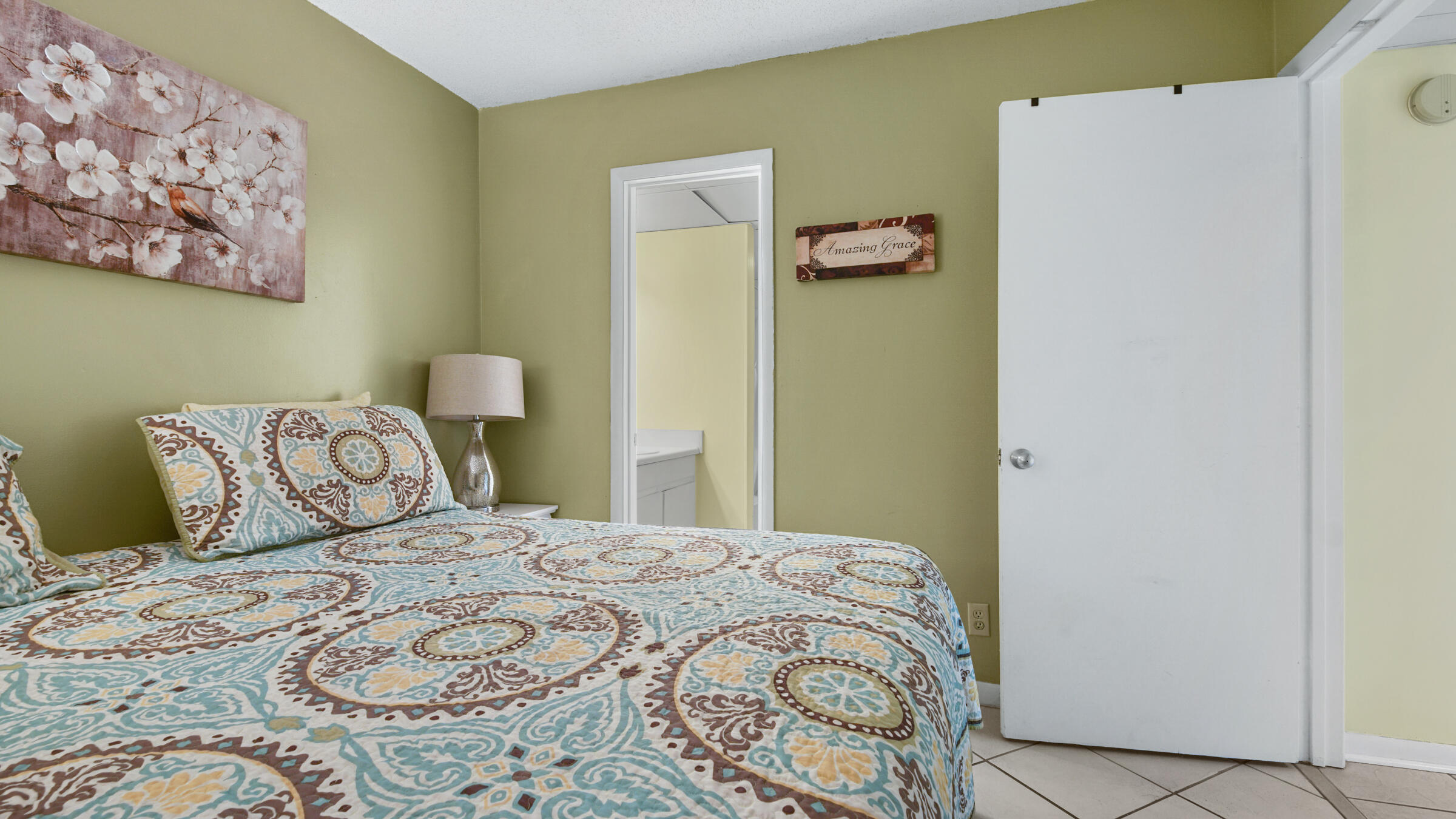 SUNBIRD CONDO - Residential