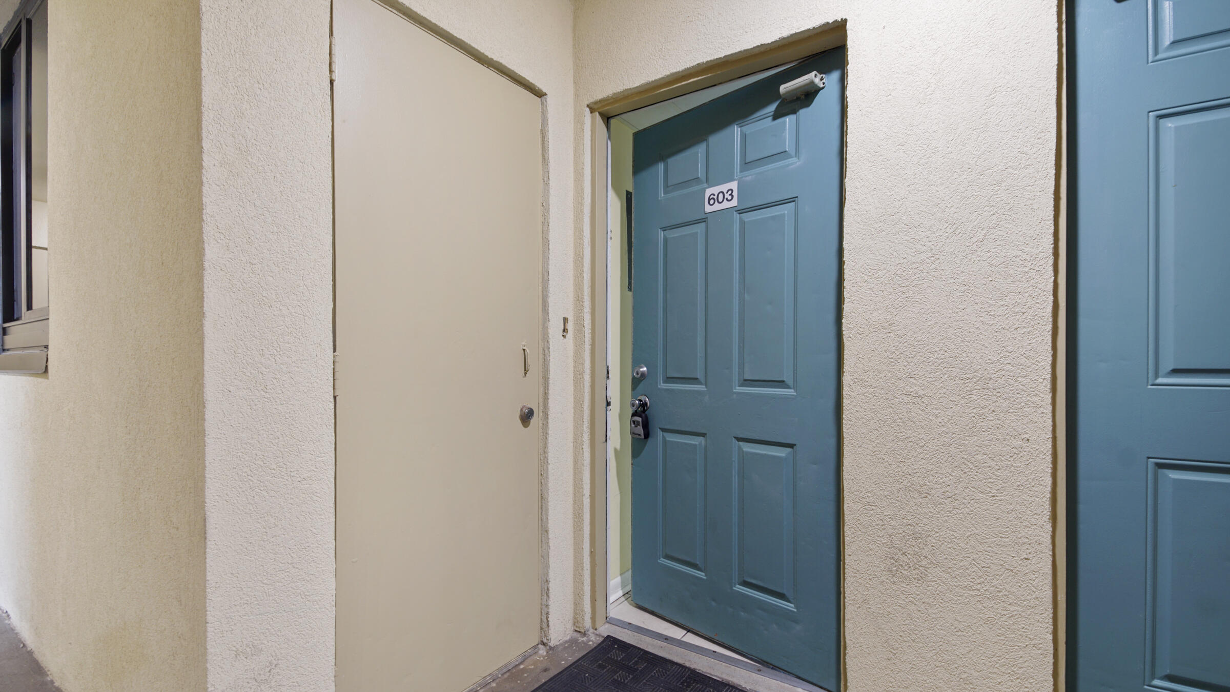 SUNBIRD CONDO - Residential