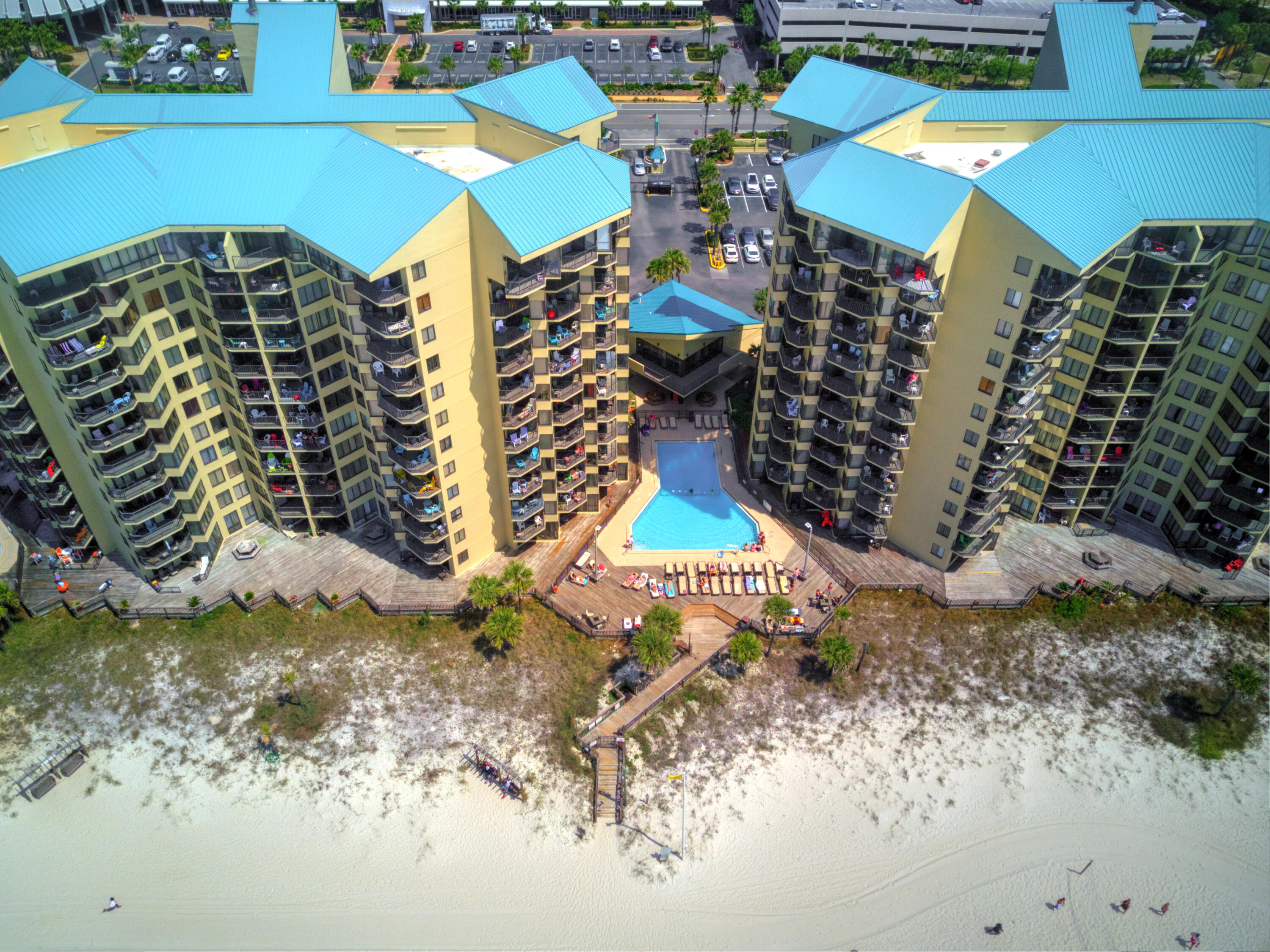 Motivated seller, make offer! Rental Machine! Gulf front 1 bdrm/1 bath condo in Sunbird Condominiums. Private balcony offers gorgeous views for miles of the beautiful gulf water. This condo has great rental history and is a rental machine with $30K in revenue already this year and future rentals to convey up to Feb. 2023. Sunbird Condominiums is a gated complex and has 3 gulf front pools, fitness center, tennis court and on-site Laundry facilities.  Located close to popular shops and restaurants.