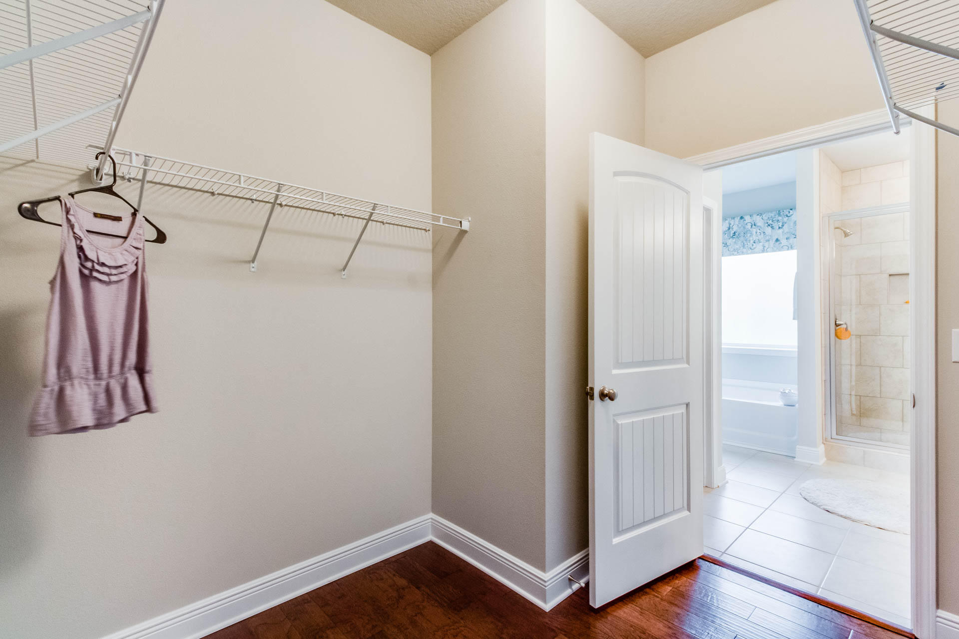 STONEGATE - Residential