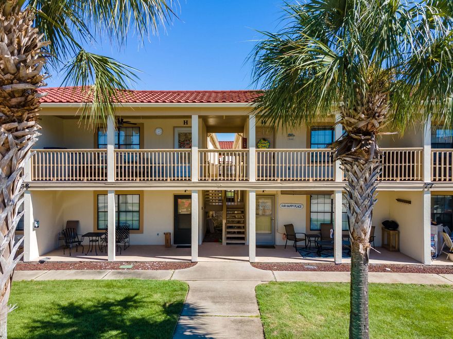 Beautifully decorated, 2nd floor unit, close to the pool & clubhouse. Furnished 1 bedroom, with hallway bunks and 1 1/2 baths. Sleeps 6! Horizon South has numerous of amenities including 4 pools, 2 Hot Tubs, Tennis Courts, Shuffle Board Court, Basket Ball Court, Ballard Room and a Mini Golf Course. Walking distance to the beaches and close to Pier Park!
