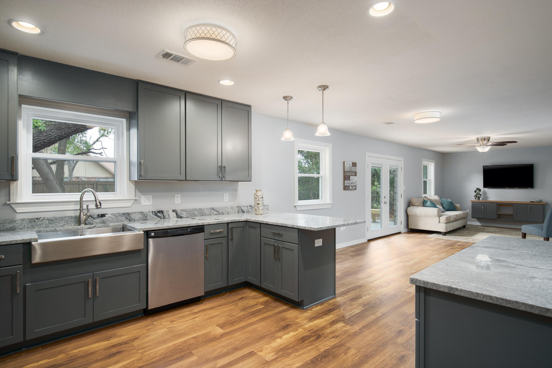 BAYOU WOODS 1ST ADD LOT 5 BLK C - Residential