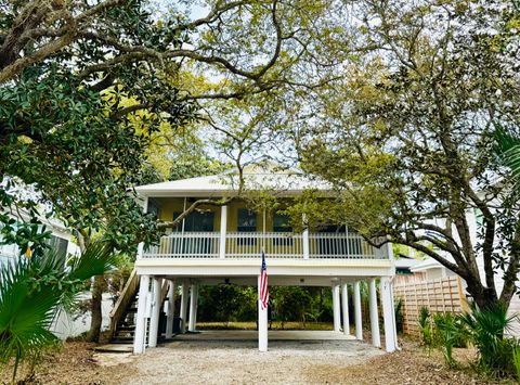 Photo of 17 Dalton Drive, Santa Rosa Beach, FL 32459 (MLS # 974005) Photo of 17 Dalton Drive, Santa Rosa Beach, FL 32459 (MLS # 974005)