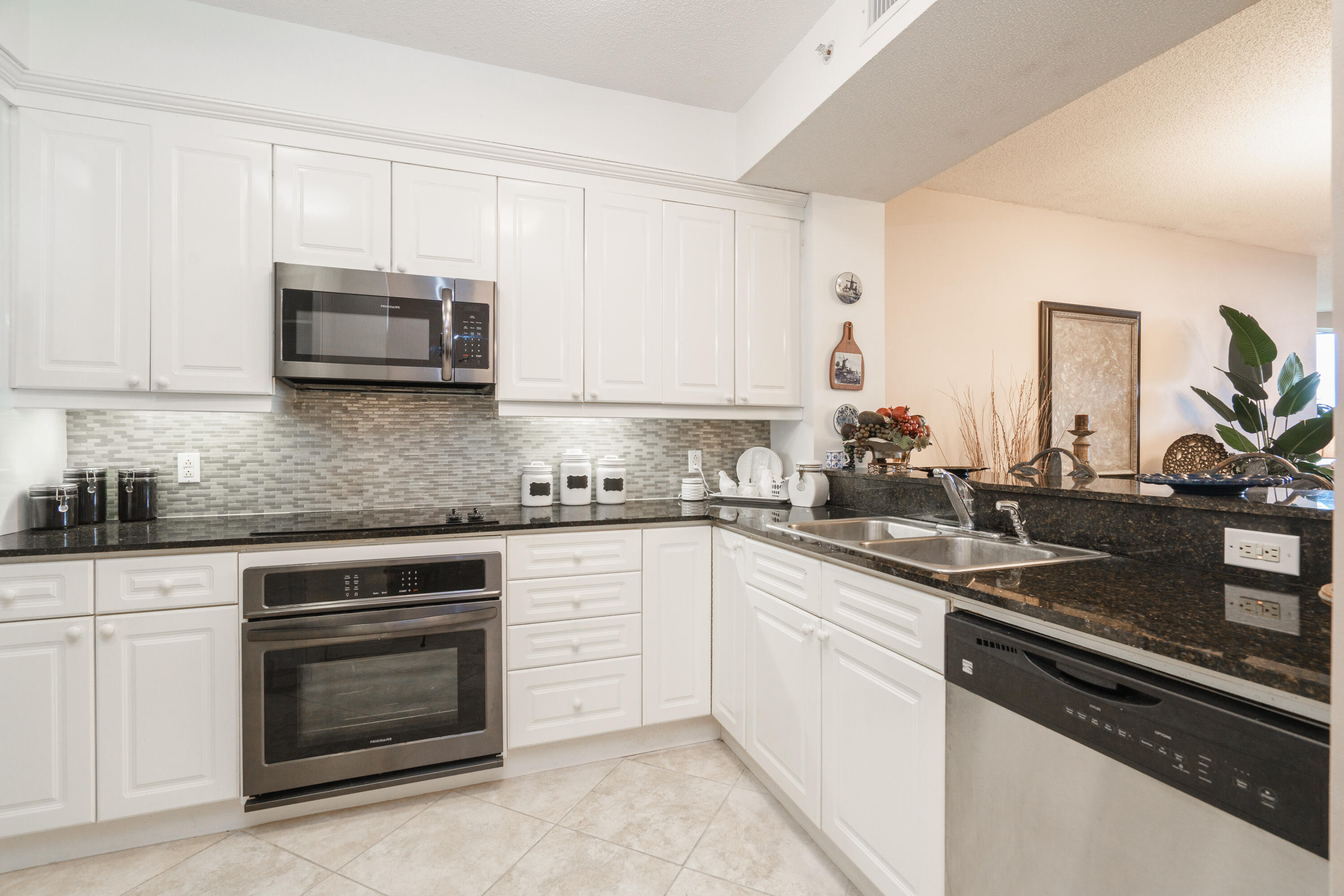 BEACH COLONY WEST CONDO - Residential