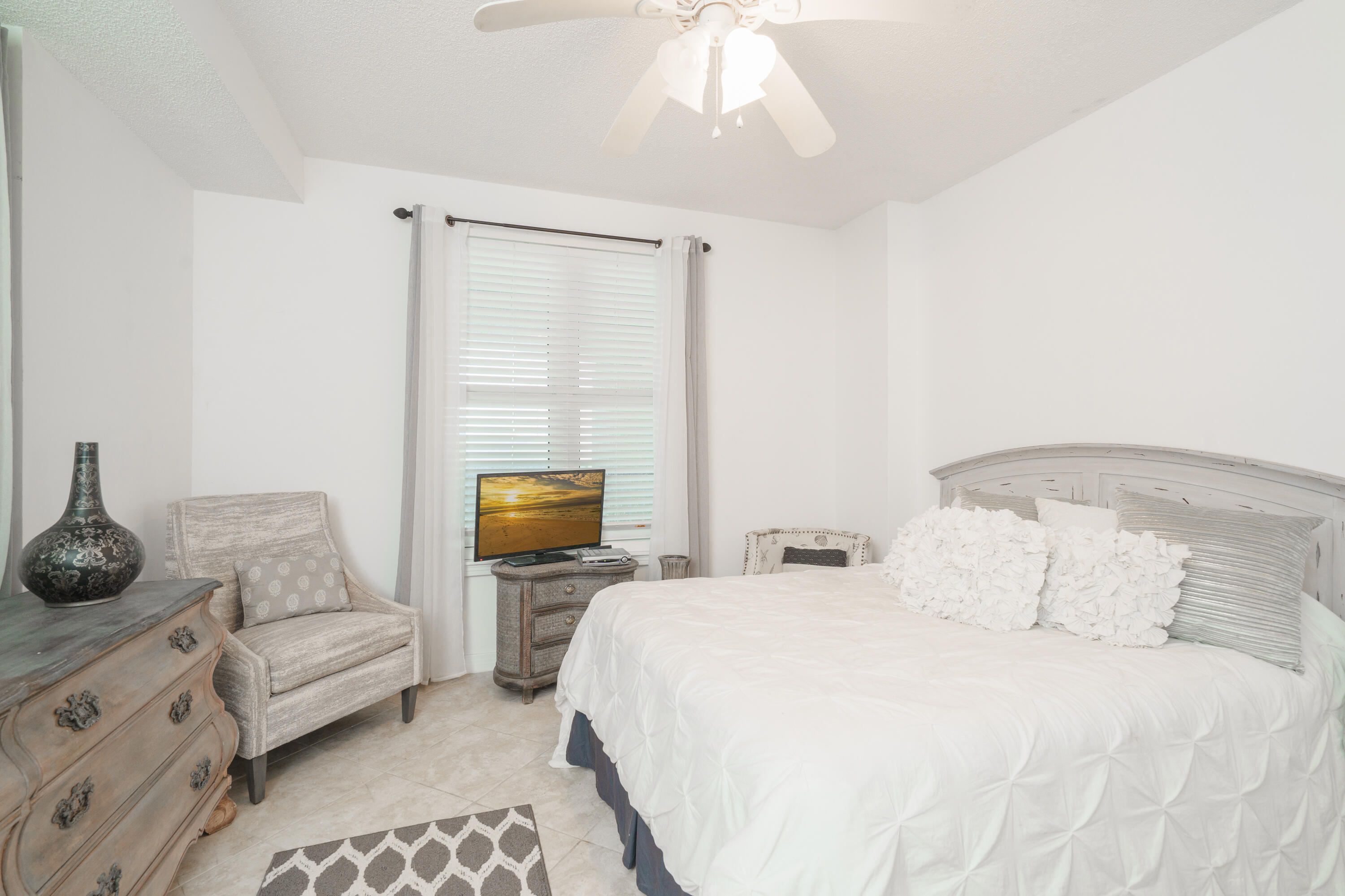 BEACH COLONY WEST CONDO - Residential