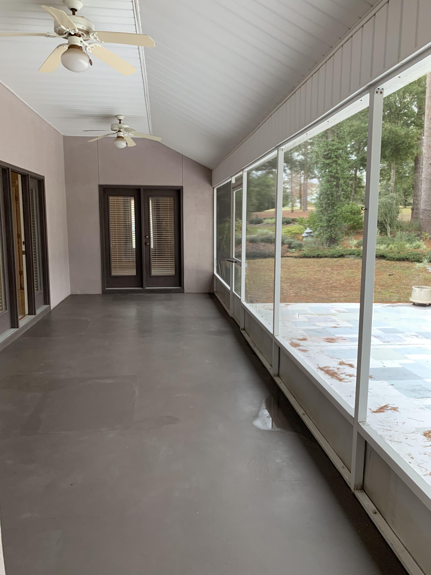 ROCKY BAYOU COUNTRY CLUB ESTATES 9 - Residential Lease