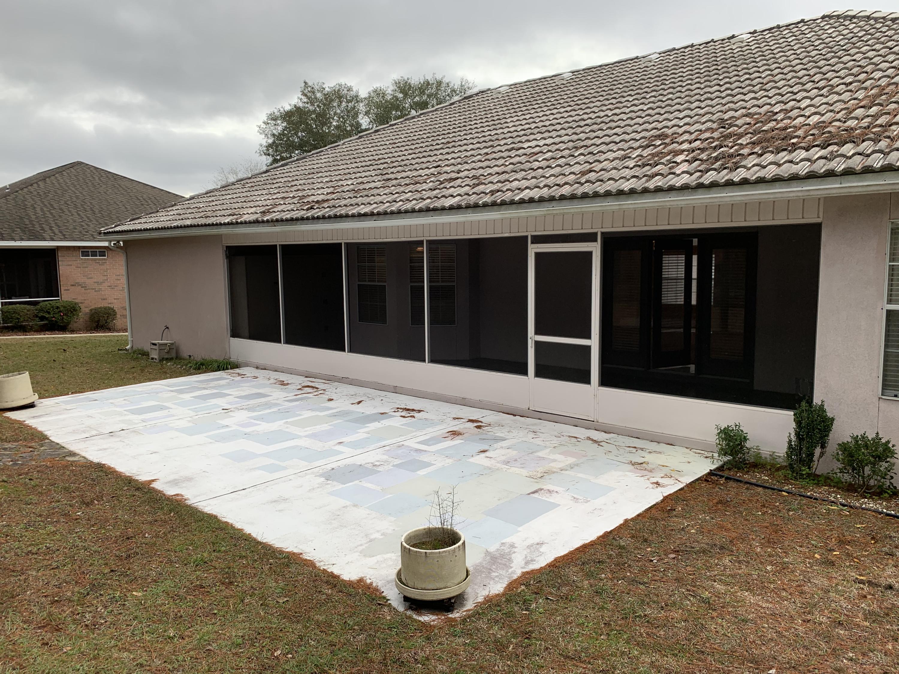 ROCKY BAYOU COUNTRY CLUB ESTATES 9 - Residential Lease