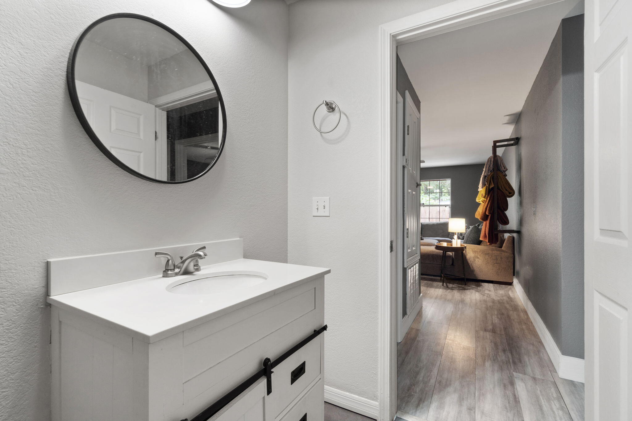 CINCO ADDN TO CRESTVIEW - Residential