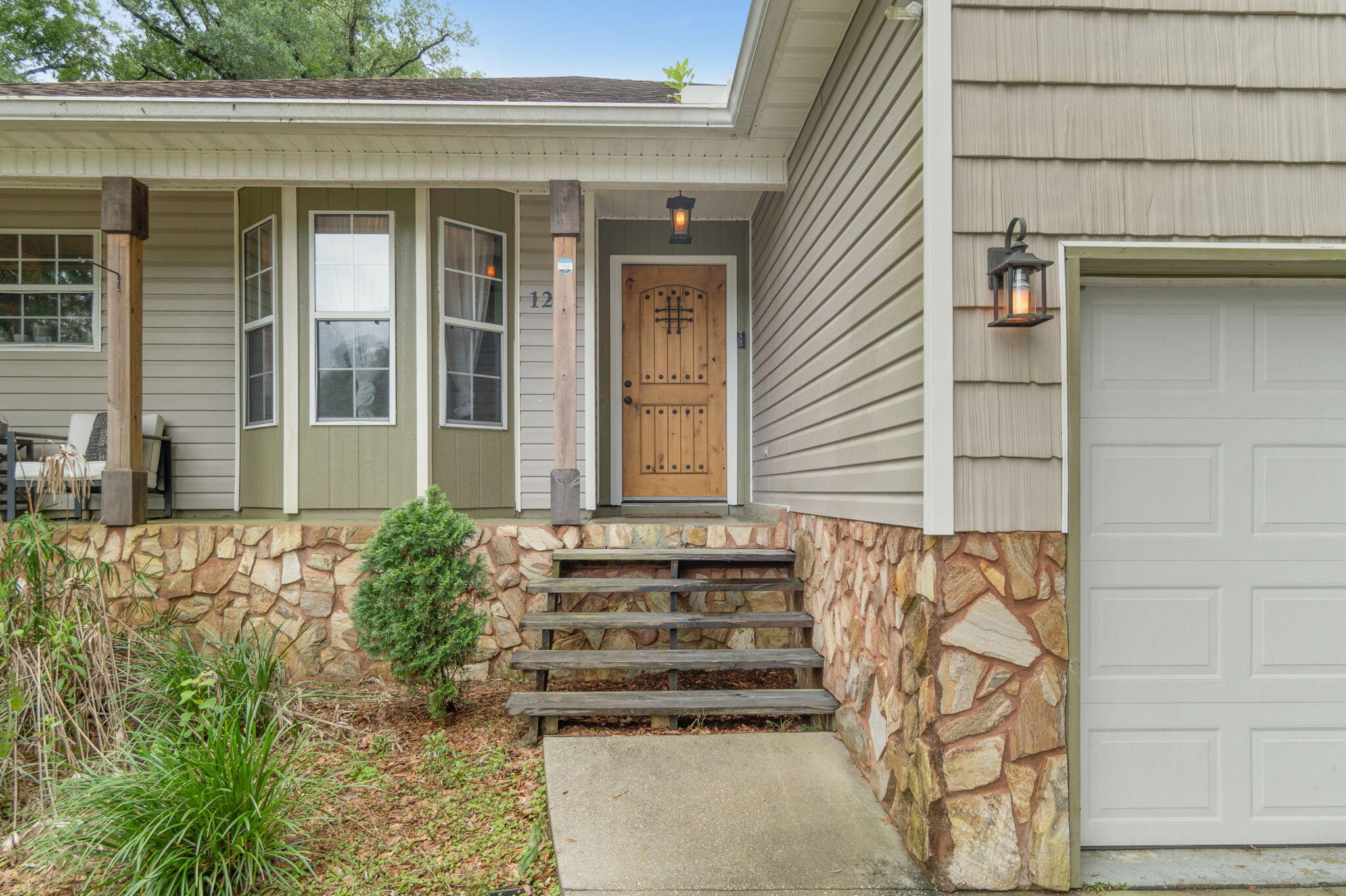 CINCO ADDN TO CRESTVIEW - Residential