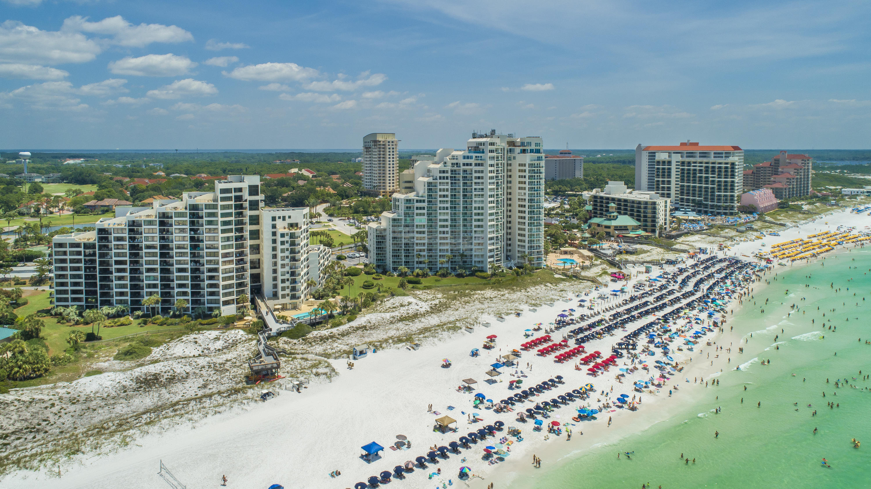 BUNGALOS AT SANDESTIN - Residential