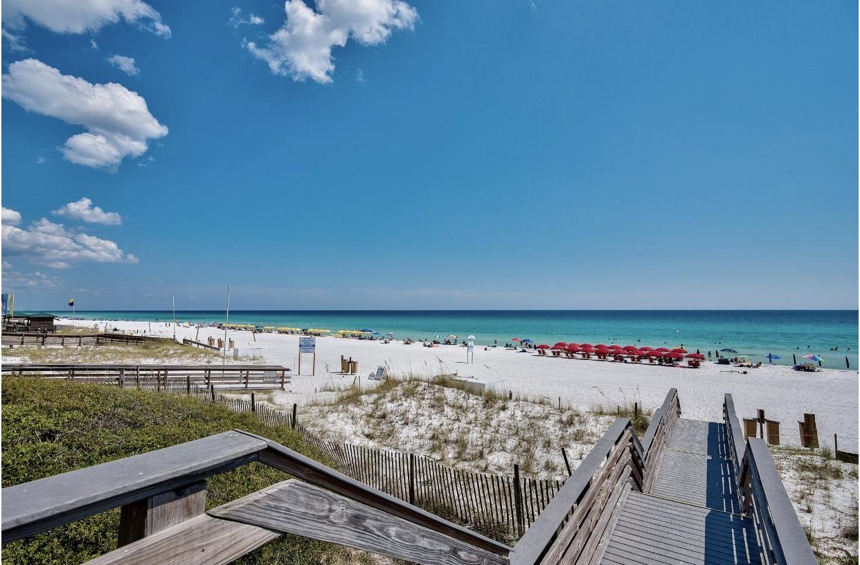 BUNGALOS AT SANDESTIN - Residential