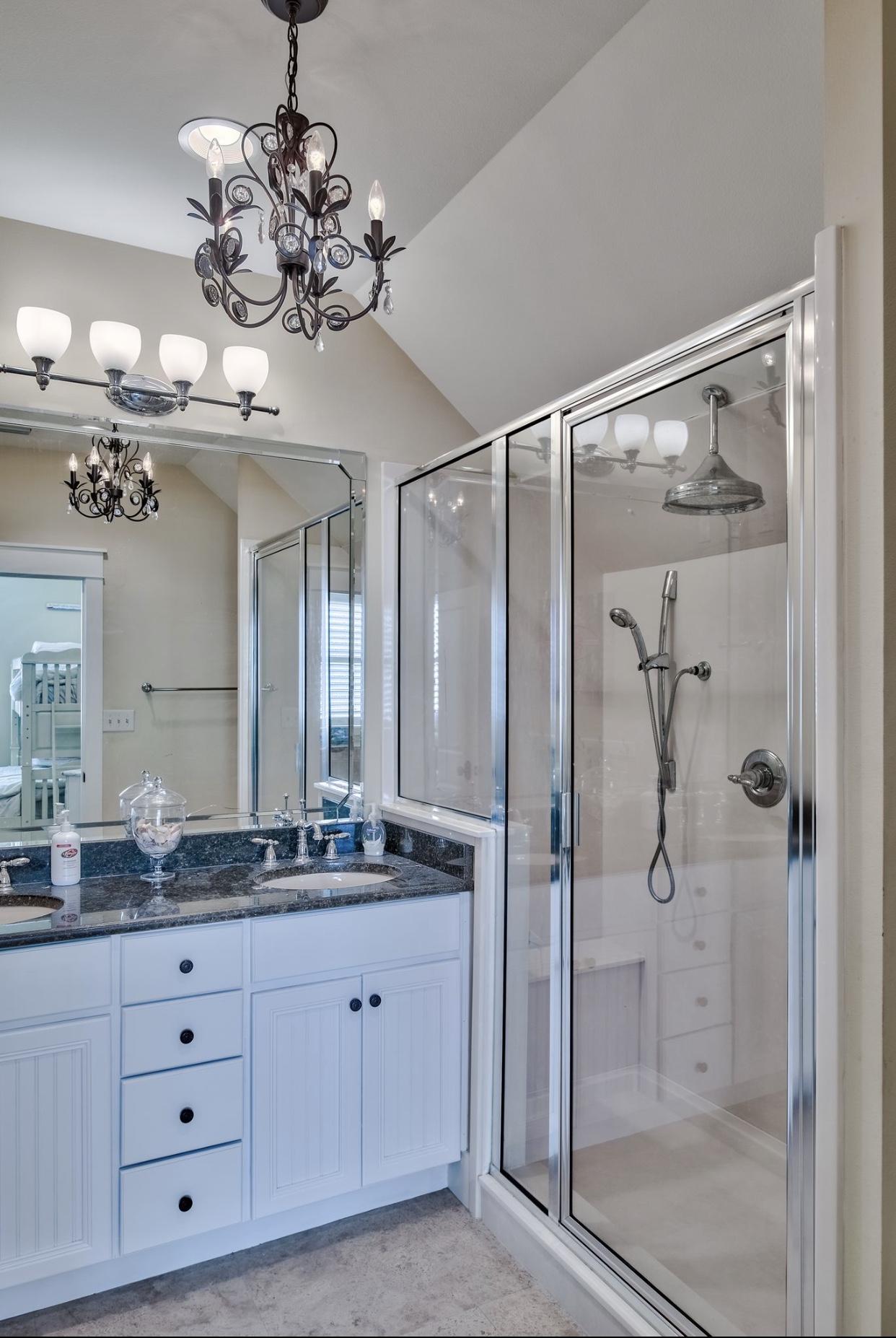 BUNGALOS AT SANDESTIN - Residential