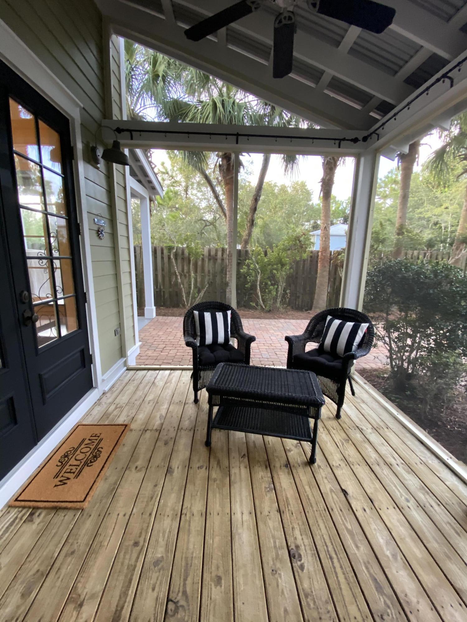 BUNGALOS AT SANDESTIN - Residential