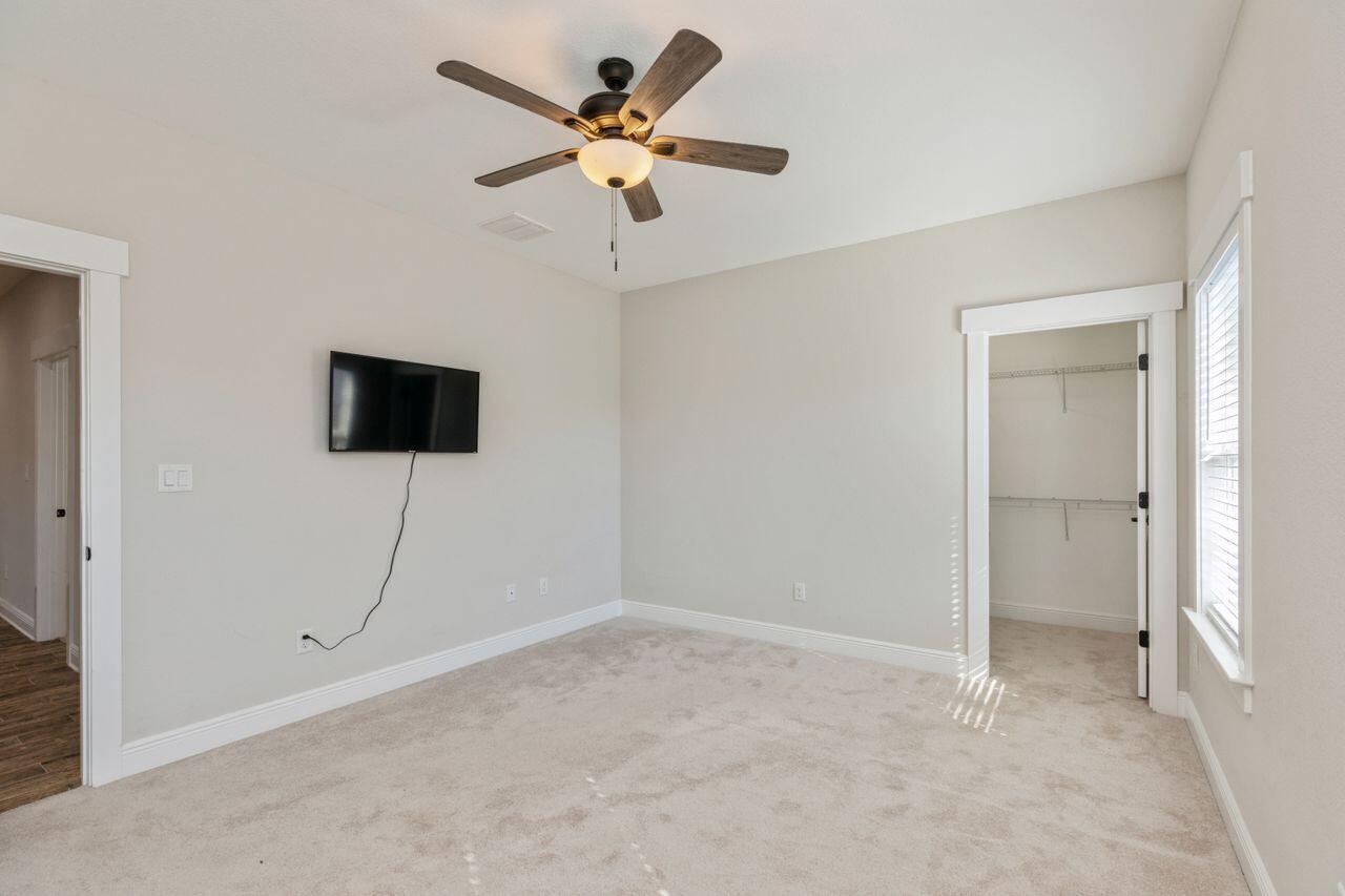 TOM BARROW - Residential