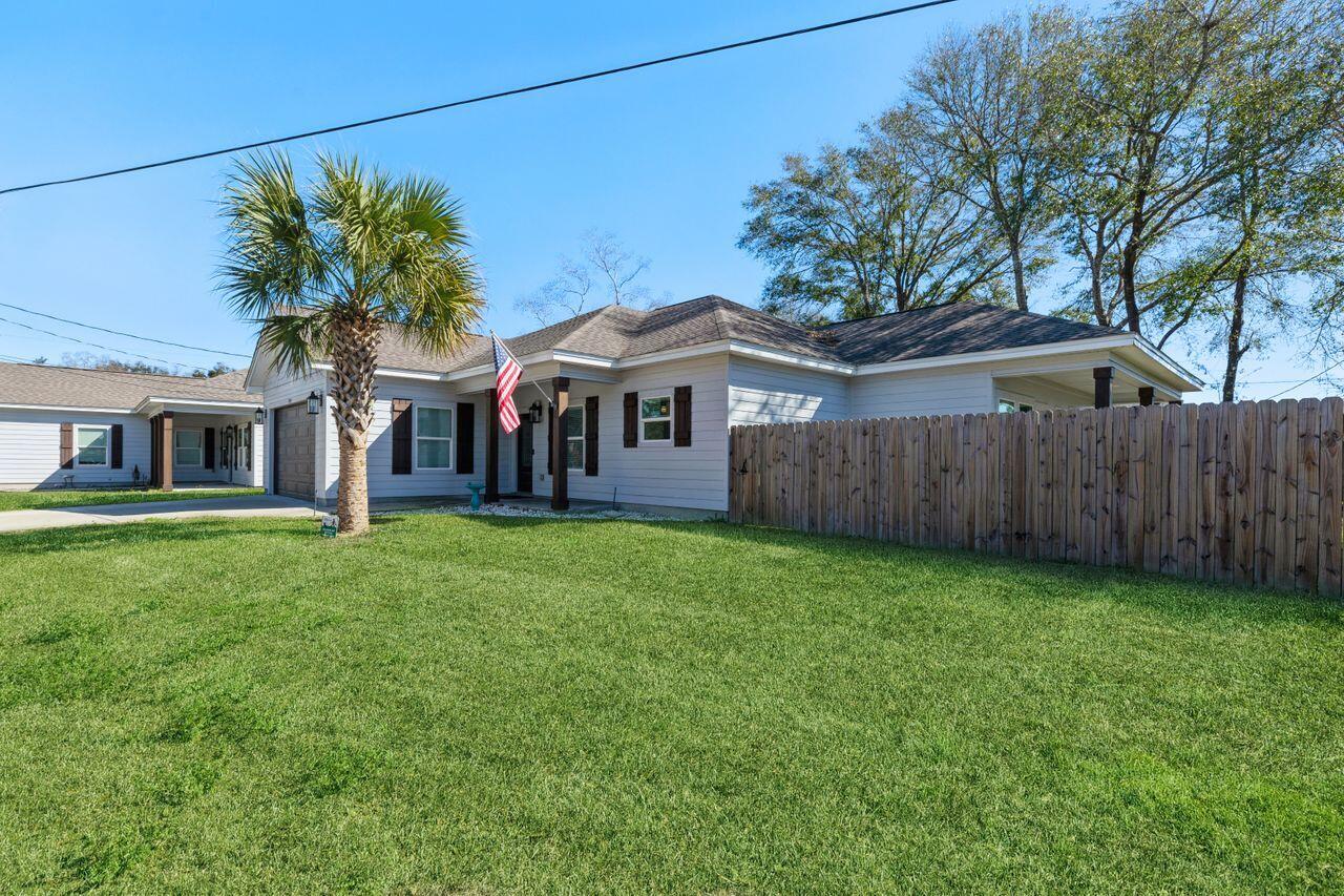 TOM BARROW - Residential