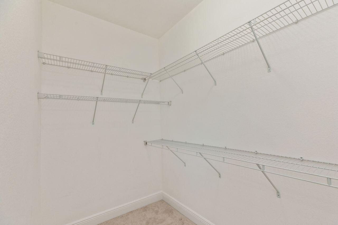 TOM BARROW - Residential