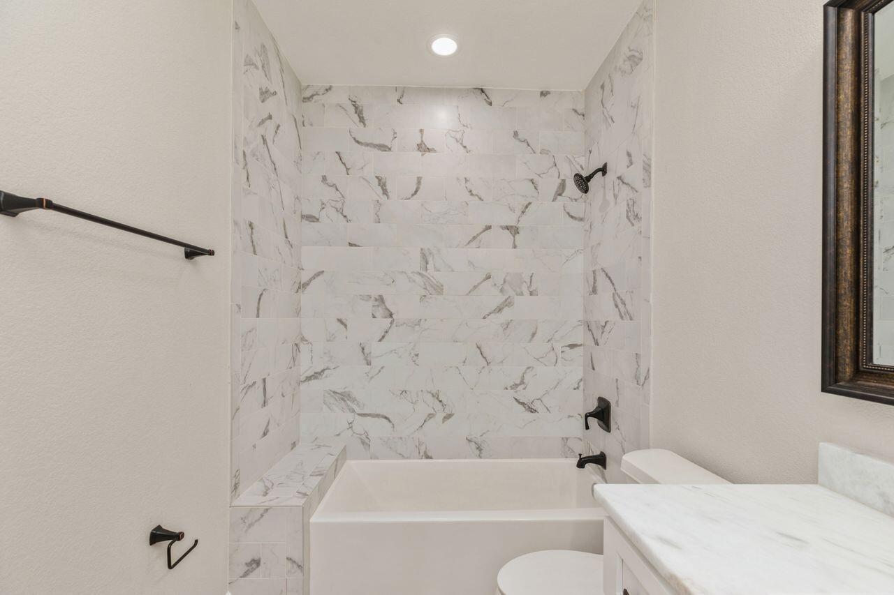 TOM BARROW - Residential