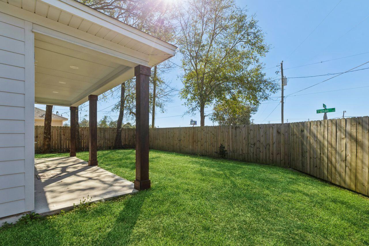 TOM BARROW - Residential