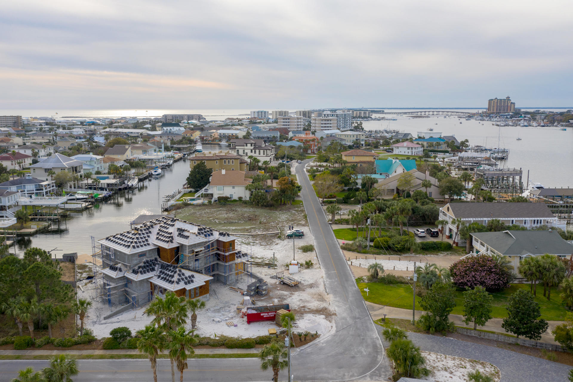 HOLIDAY ISLE - Residential