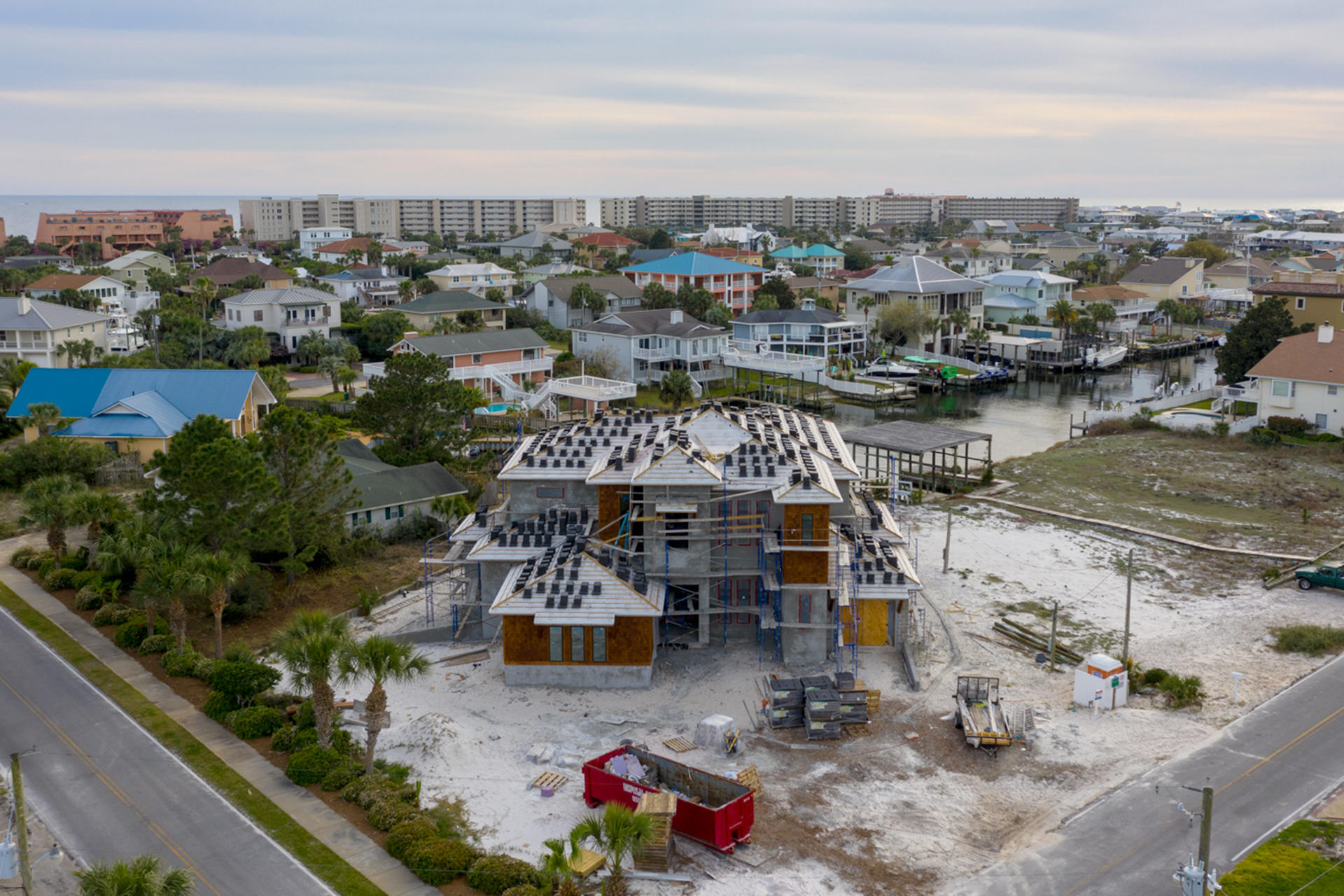 HOLIDAY ISLE - Residential