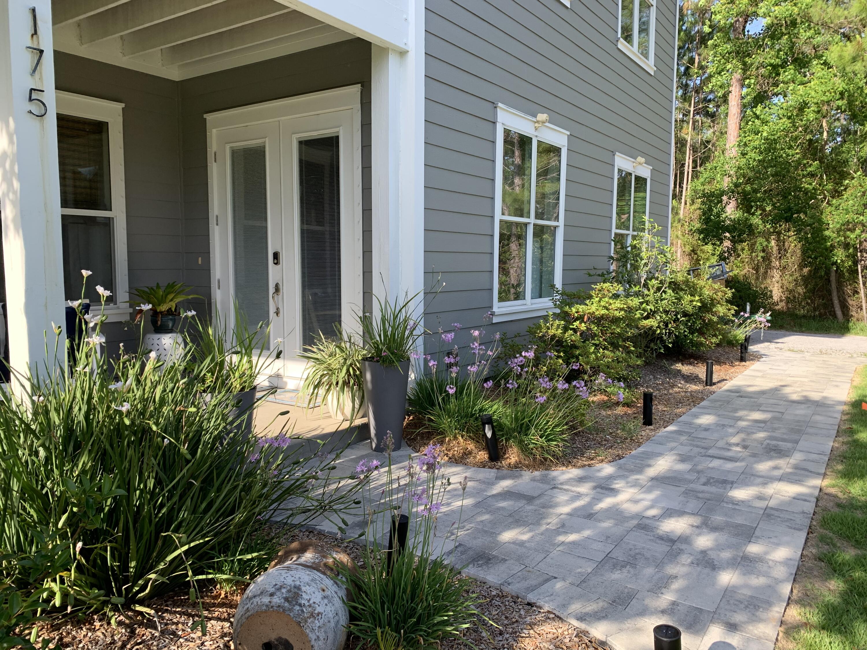 HIDDEN HIGHLANDS - Residential