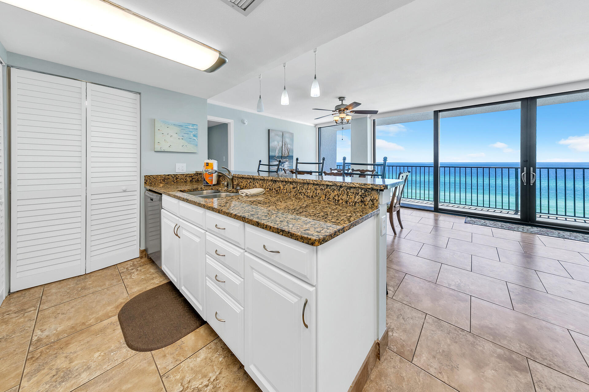 SEACHASE CONDO - Residential