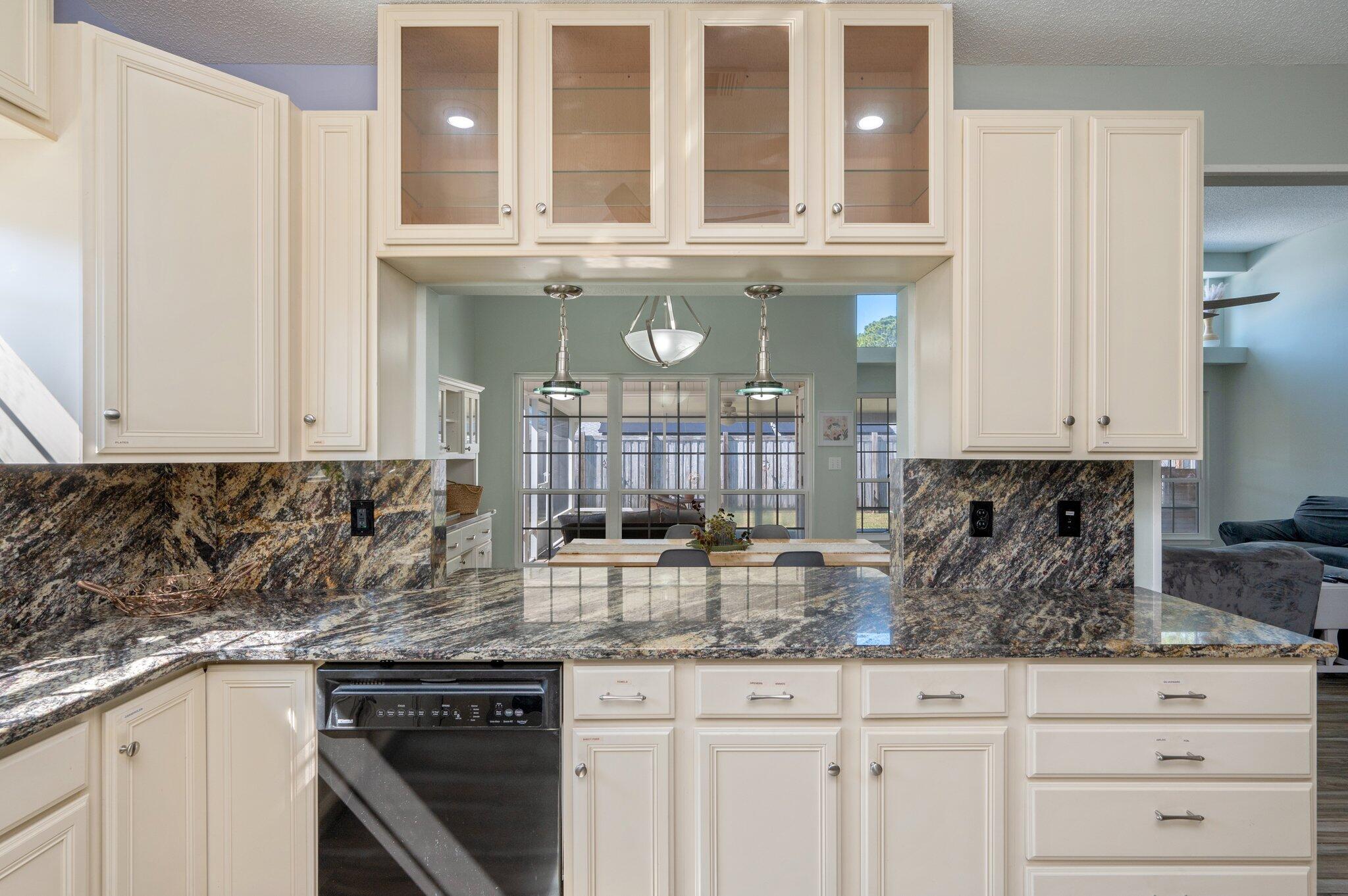 TIMBERLAKE ESTATES - Residential