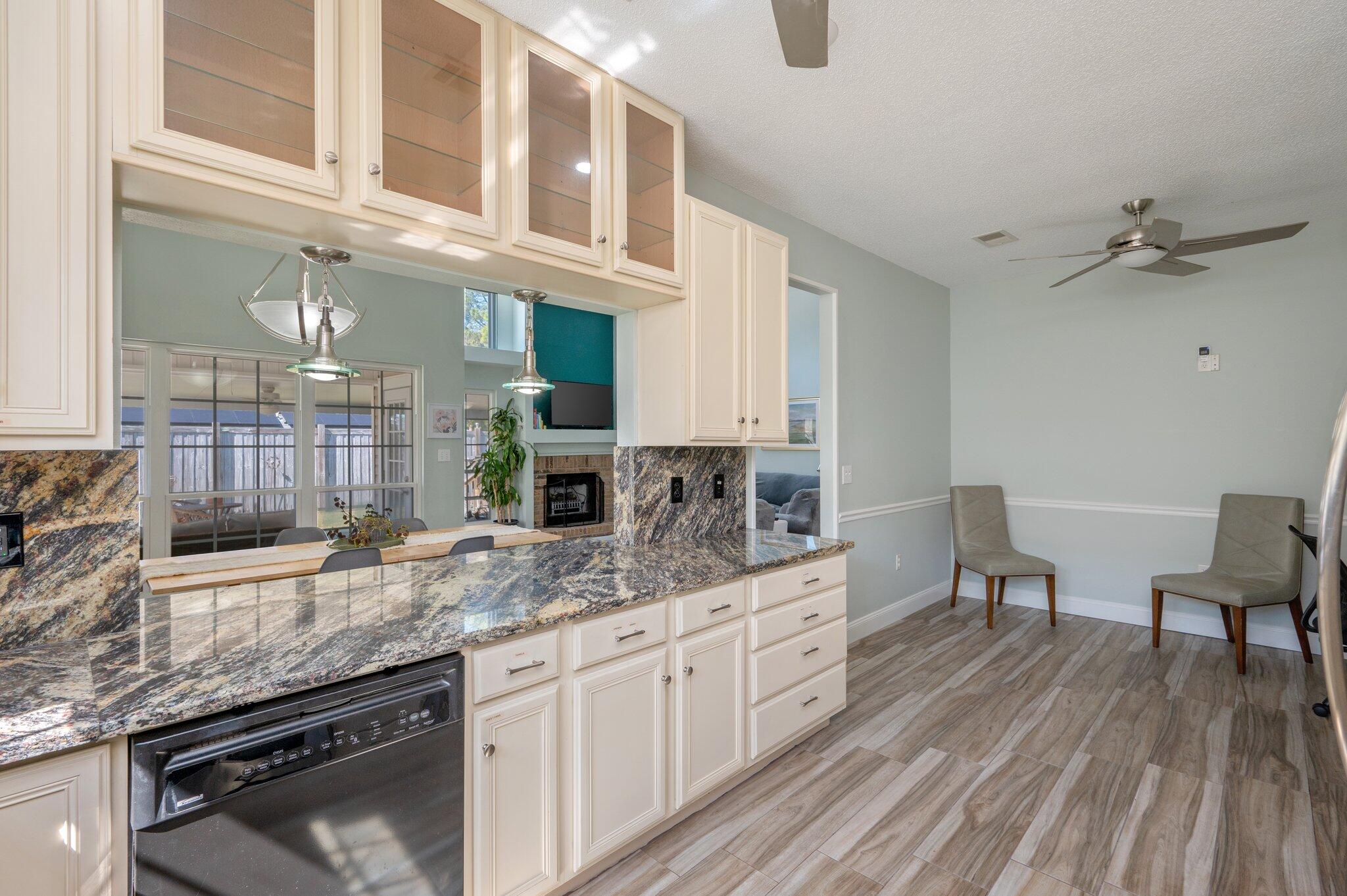 TIMBERLAKE ESTATES - Residential