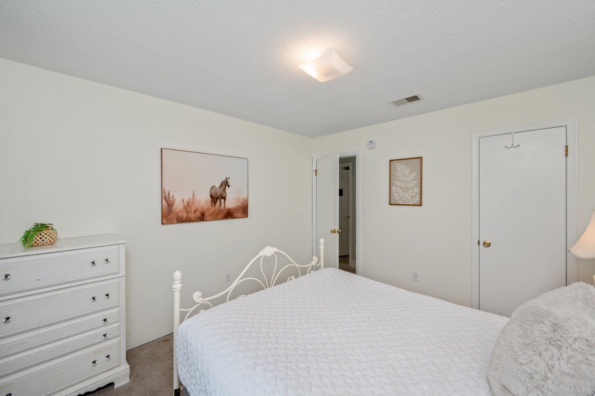 TIMBERLAKE ESTATES - Residential
